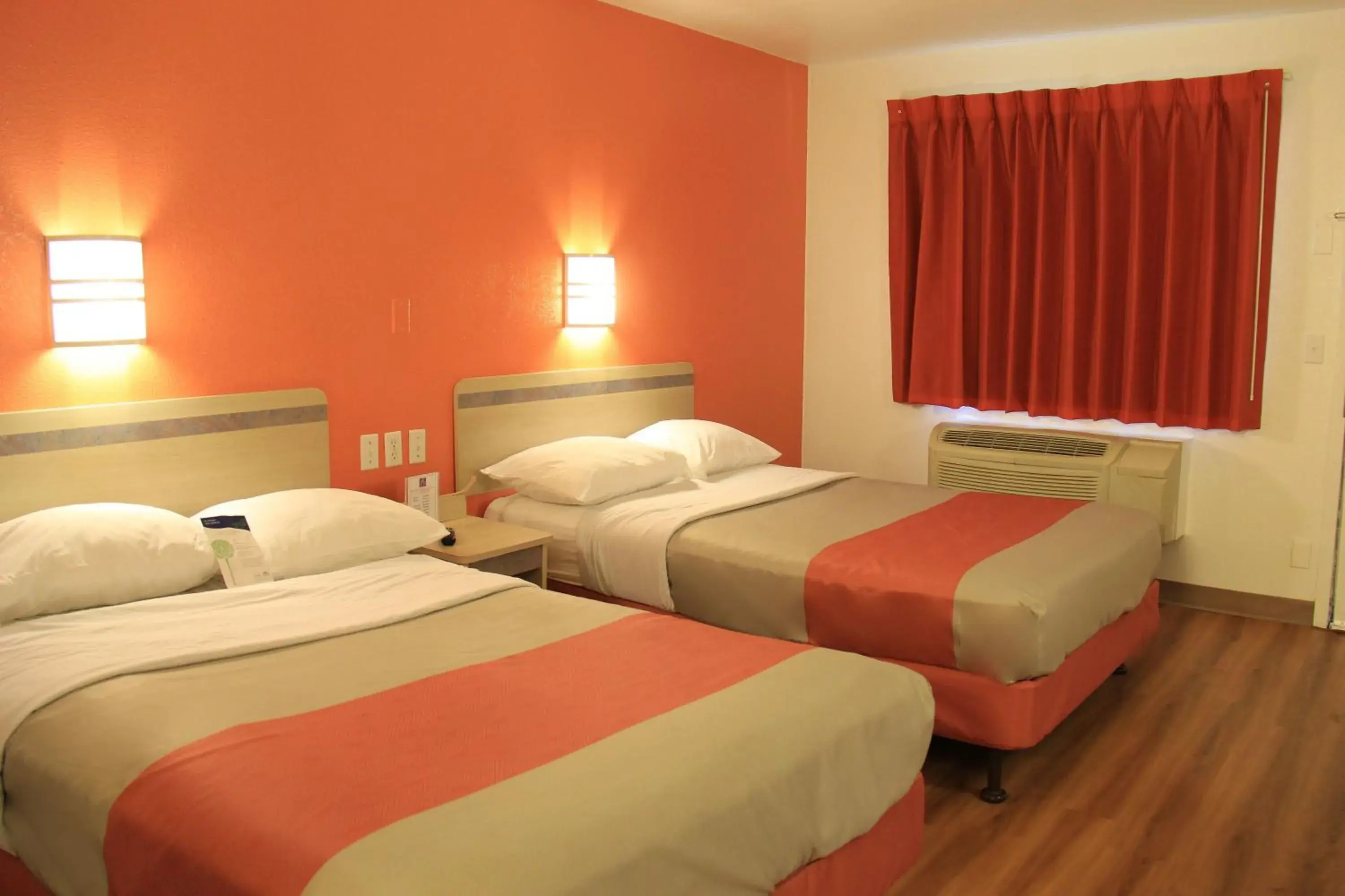 Photo of the whole room, Bed in Motel 6-Enfield, CT - Hartford Photo of the whole room, Bed in Motel 6-Enfield, CT - Hartford