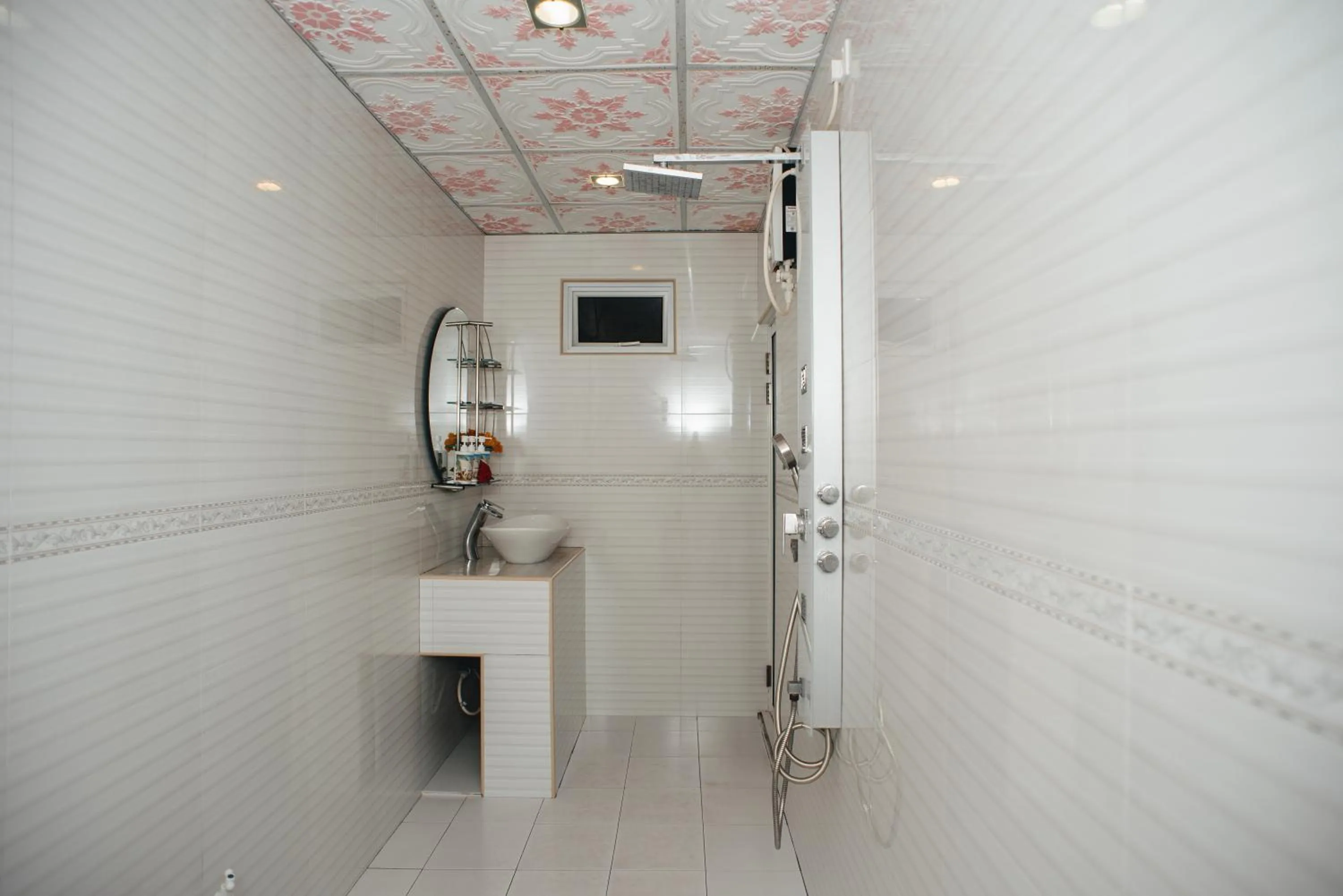 Bathroom in Summer Vibes Beach Front