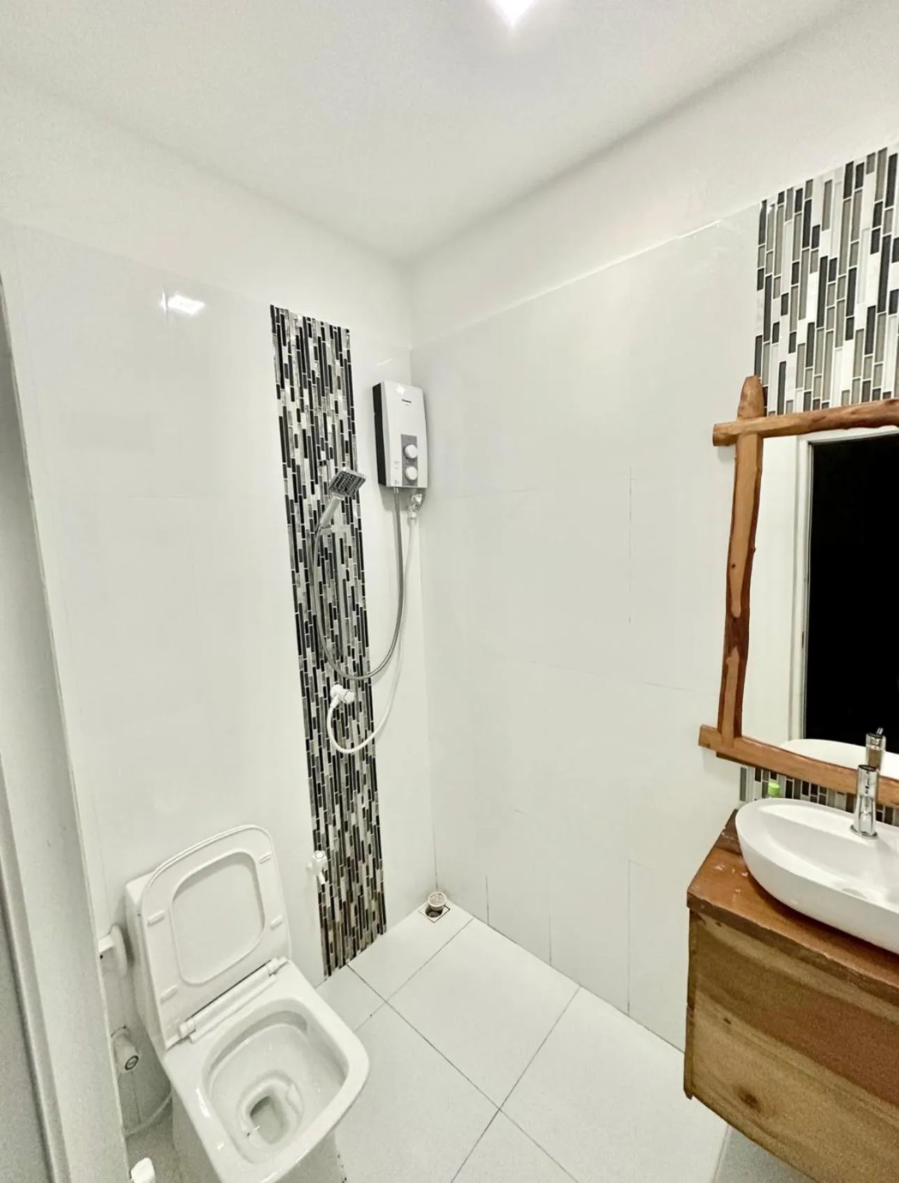 Toilet in Summer Vibes Beach Front