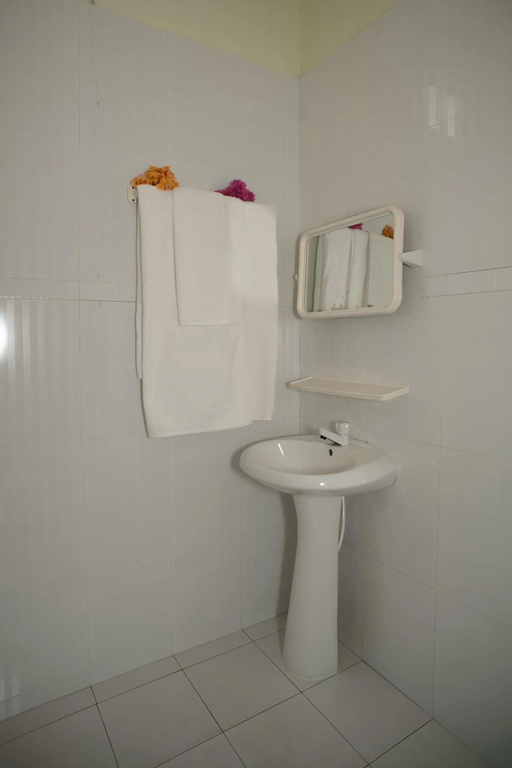 Toilet in Summer Vibes Beach Front