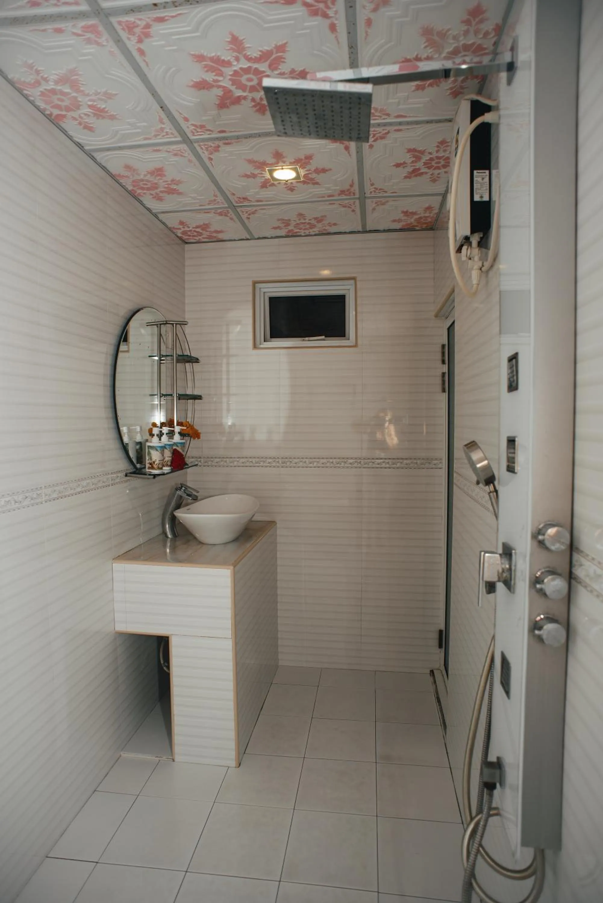 Bathroom in Summer Vibes Beach Front