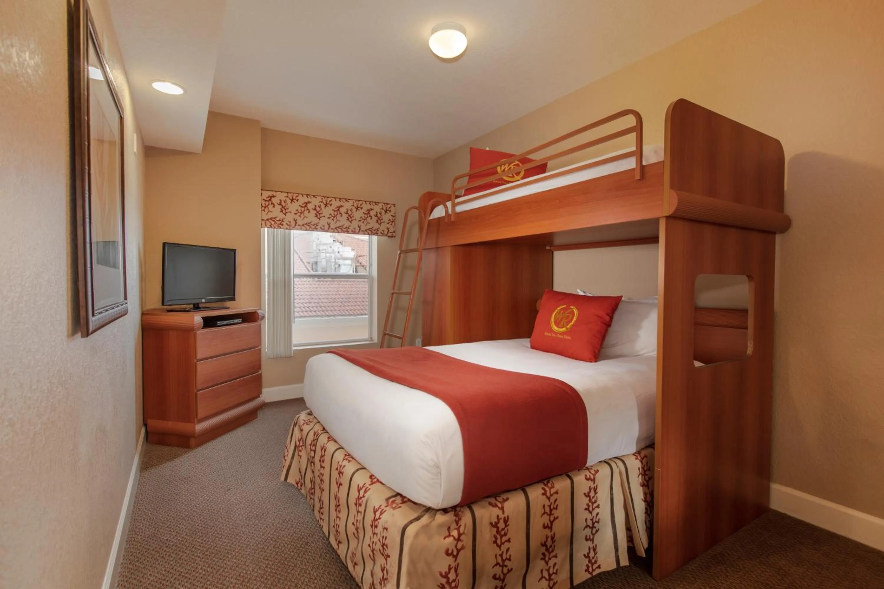 Bed in Westgate Town Center Resort