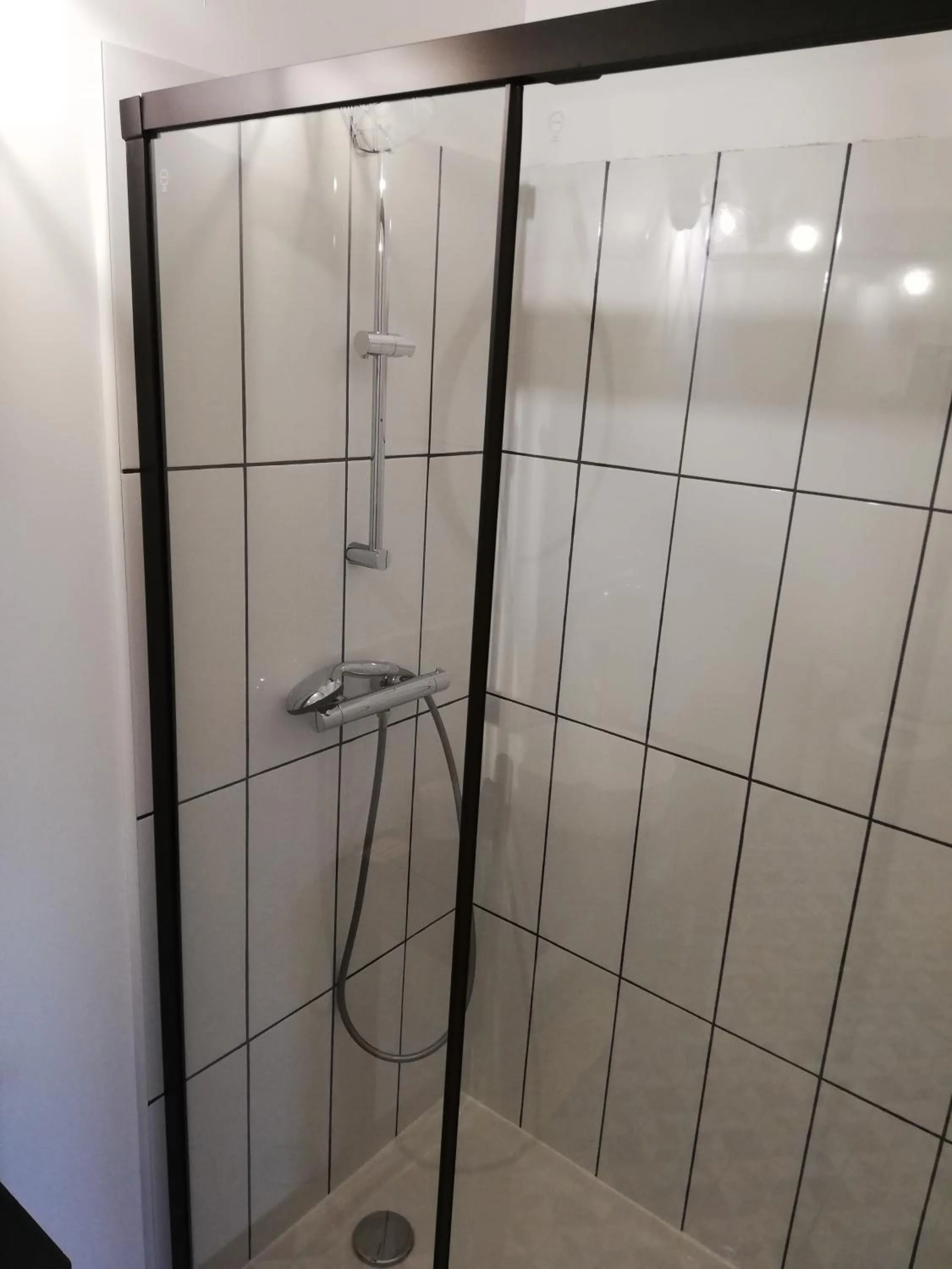 Shower in Chambre d'hôtes Le Cocon des Champs