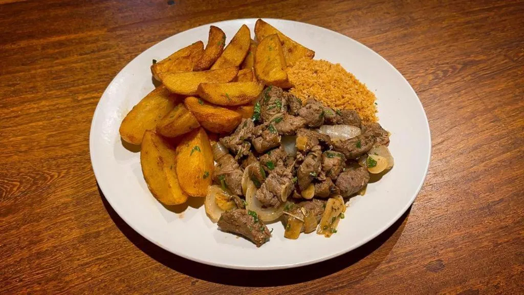 Restaurant/places to eat in Maré Loft Praia