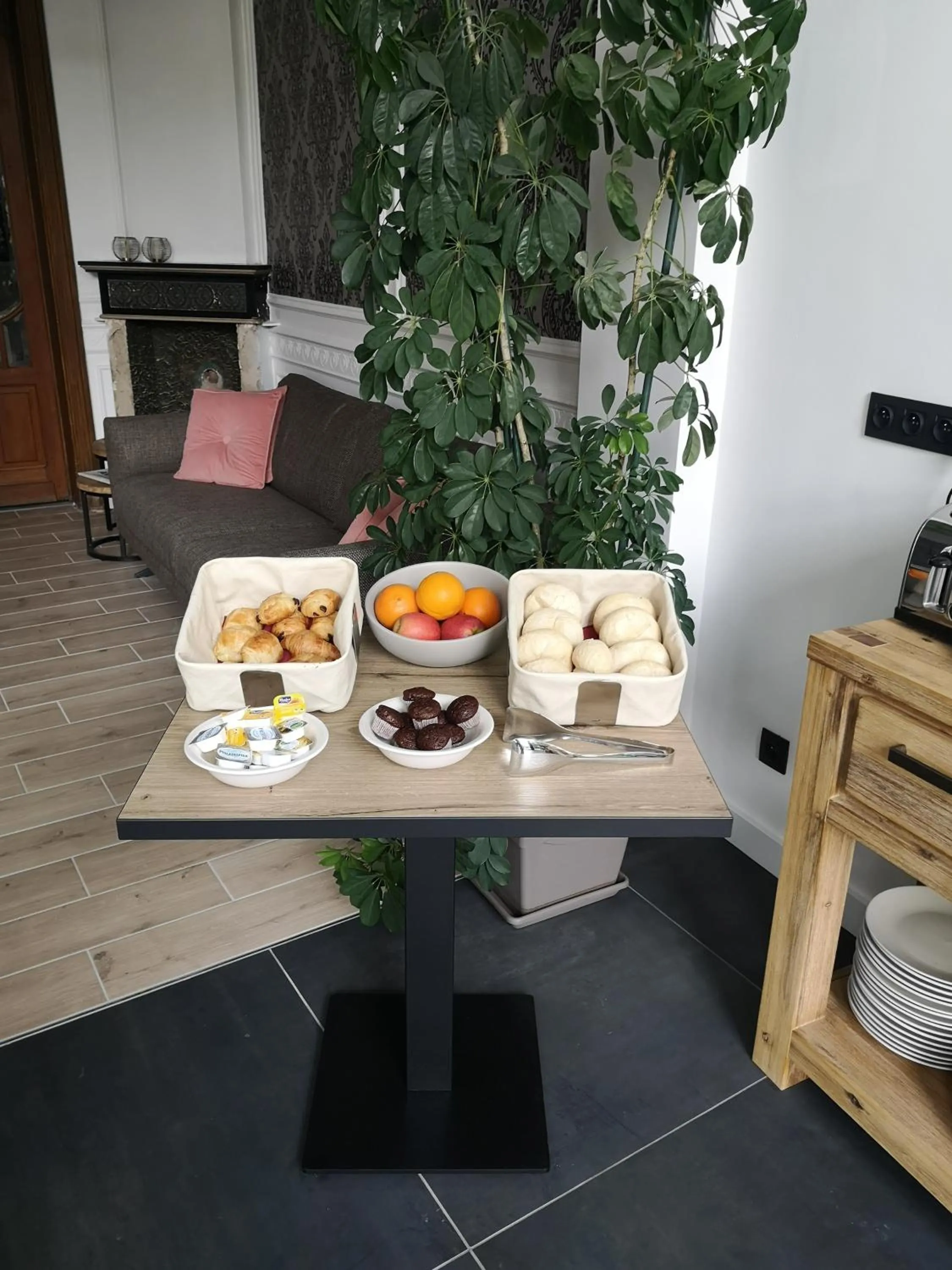 Buffet breakfast in L'ARTiste