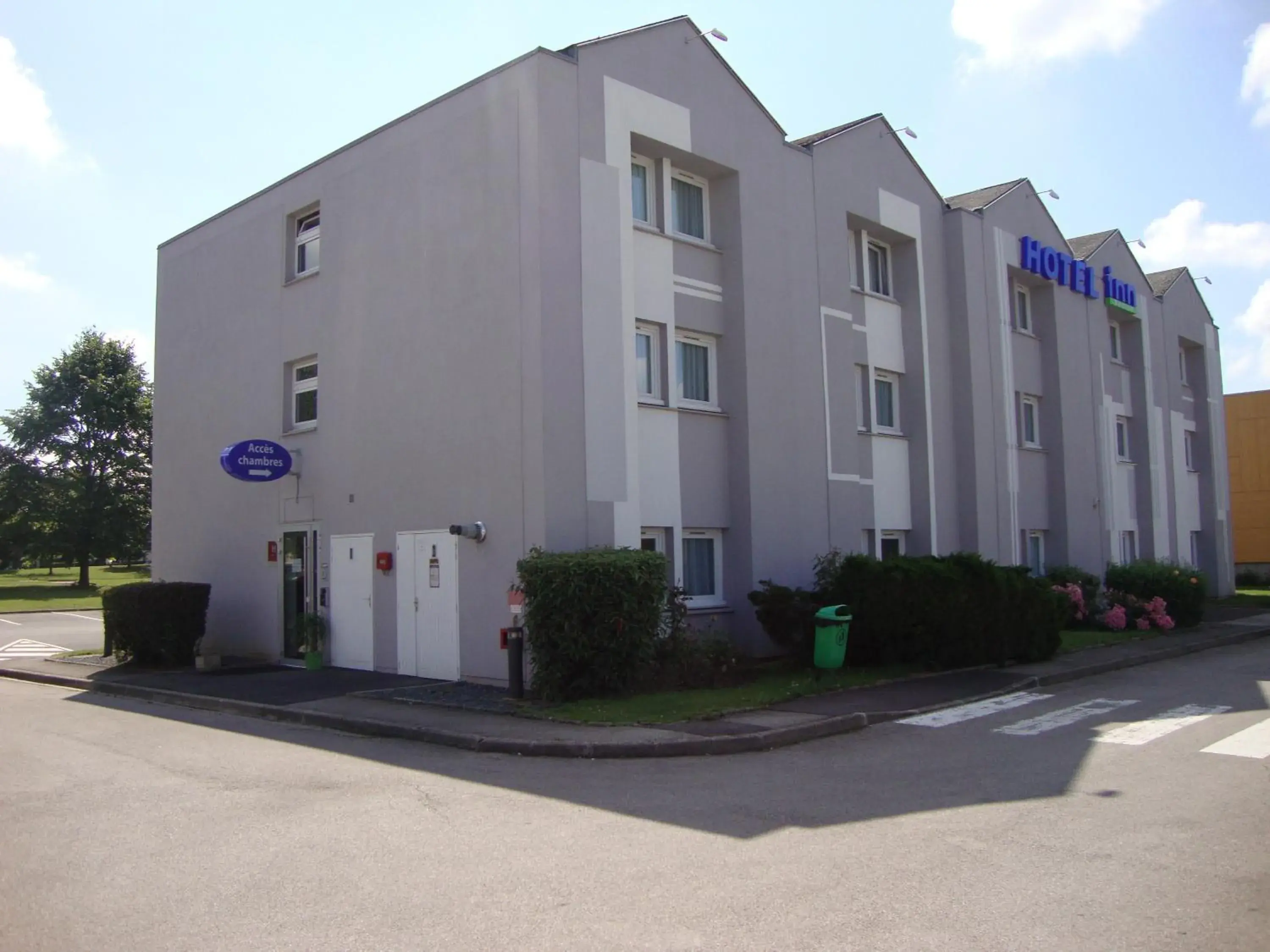 Facade/entrance in Hôtel Inn Design & Restaurant Amiens Facade/entrance in Hôtel Inn Design & Restaurant Amiens