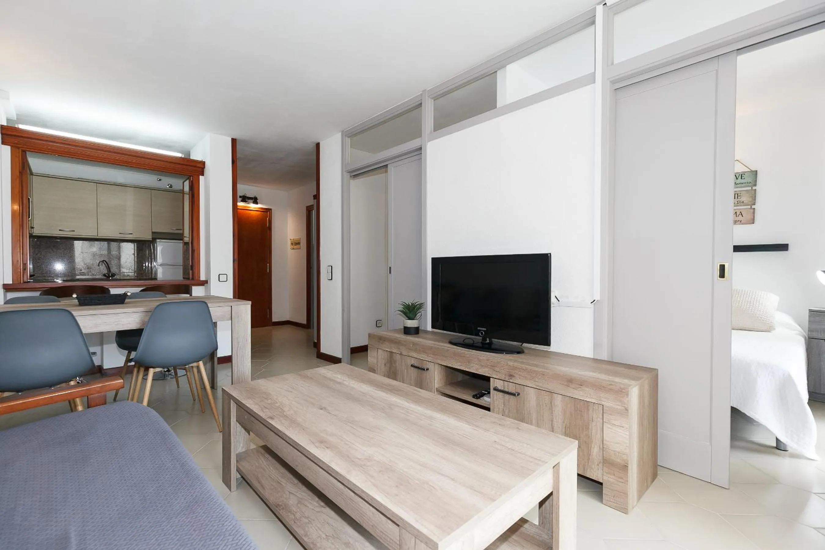 TV and multimedia in UHC Novelty Family Complex