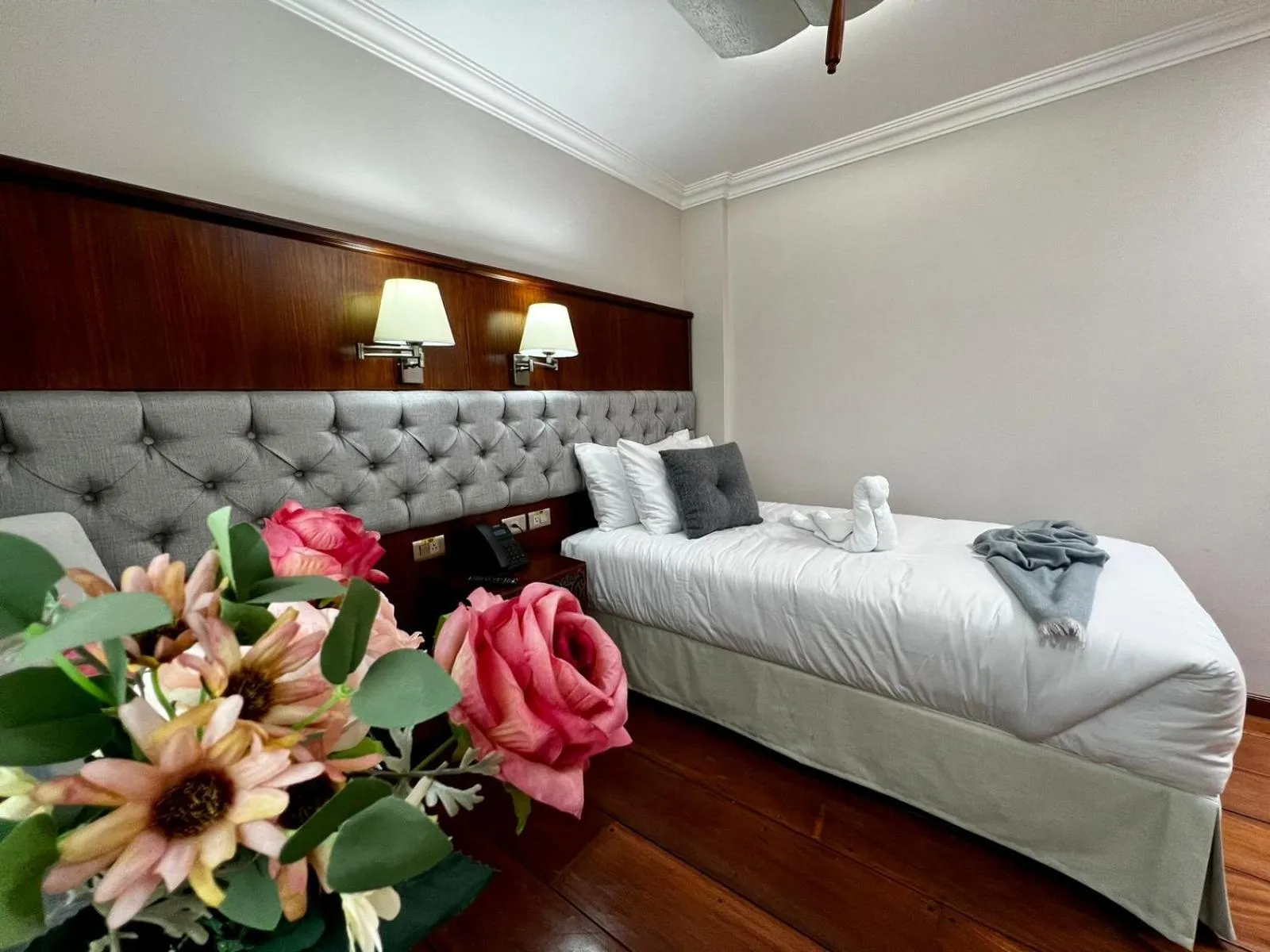 Bed in Dakani Hotel Boutique NEW