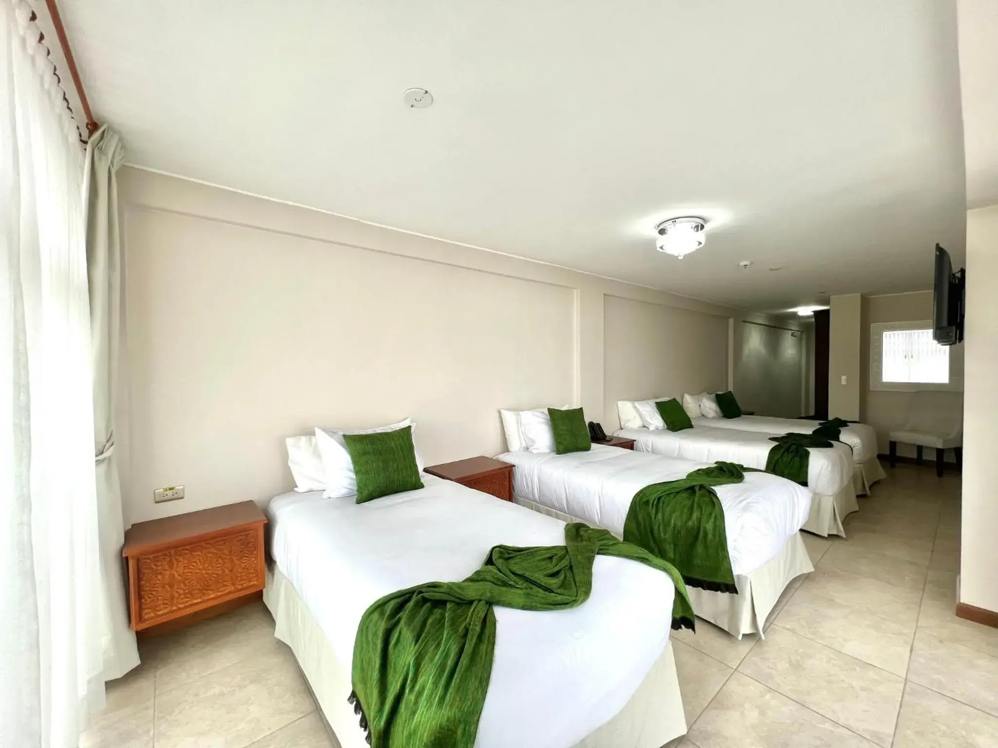 Standard Quadruple Room in Dakani Hotel Boutique NEW Standard Quadruple Room in Dakani Hotel Boutique NEW