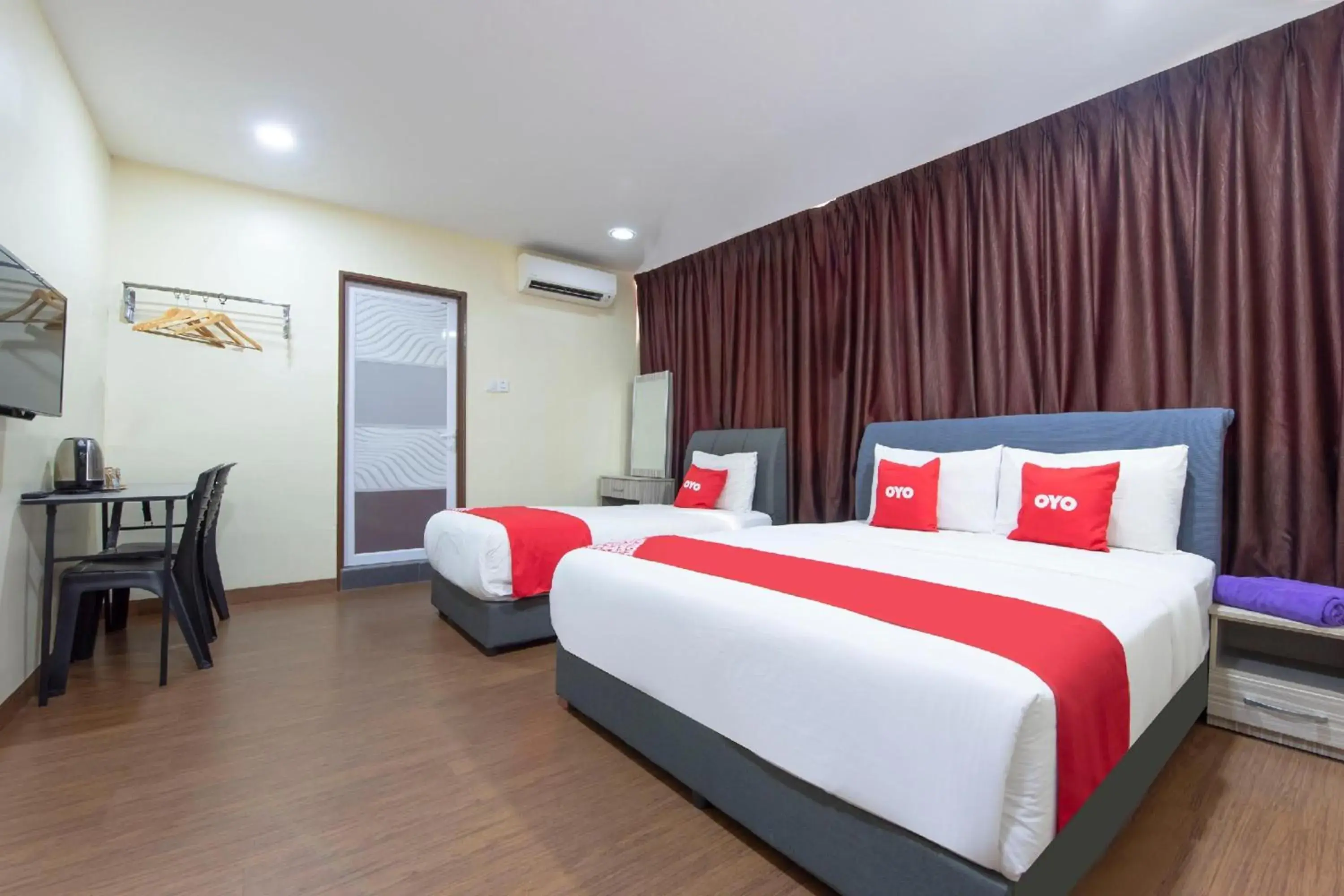 View (from property/room), Bed in Hotel O Jasin View (from property/room), Bed in Hotel O Jasin