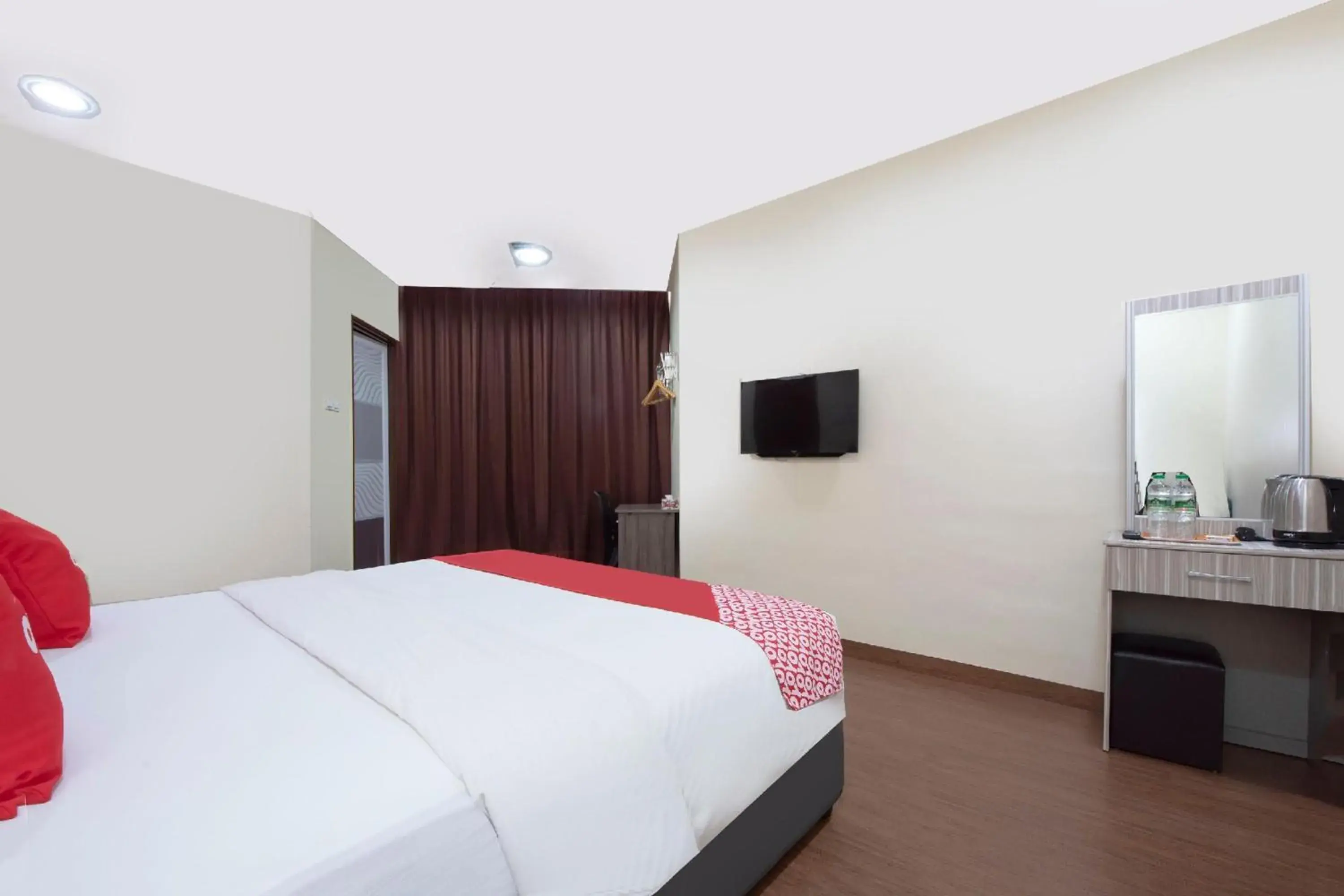 View (from property/room), Bed in Hotel O Jasin View (from property/room), Bed in Hotel O Jasin