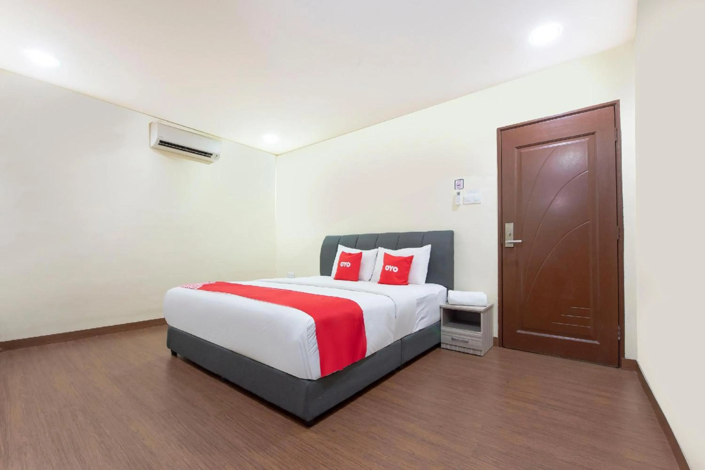 Bedroom, Bed in Hotel O Jasin