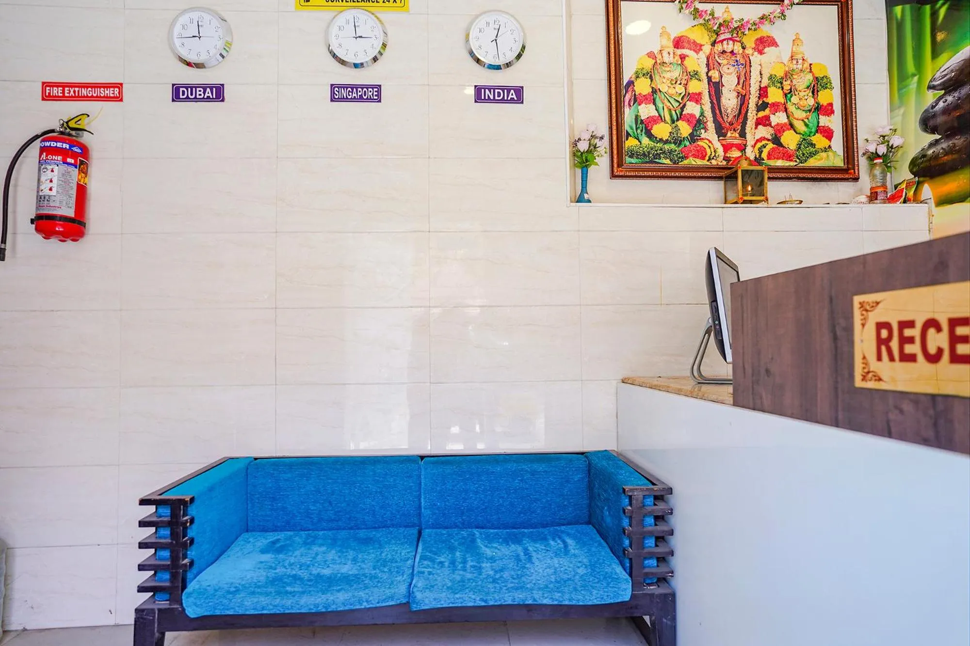 Seating area in FabExpress Arunachala Guest House
