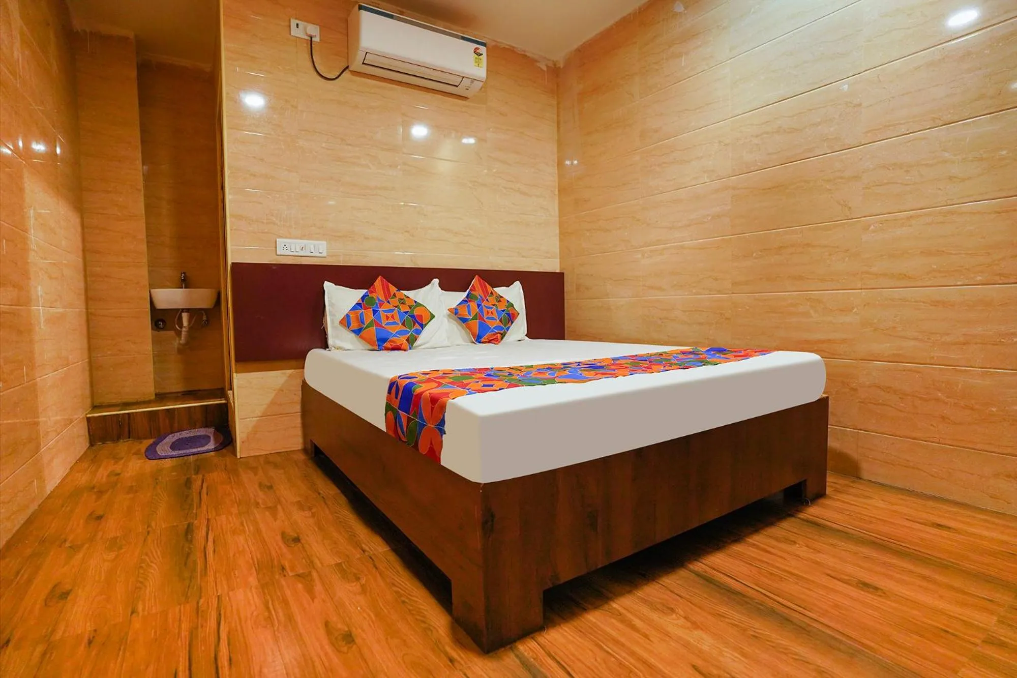 Living room, Bed in FabExpress Arunachala Guest House