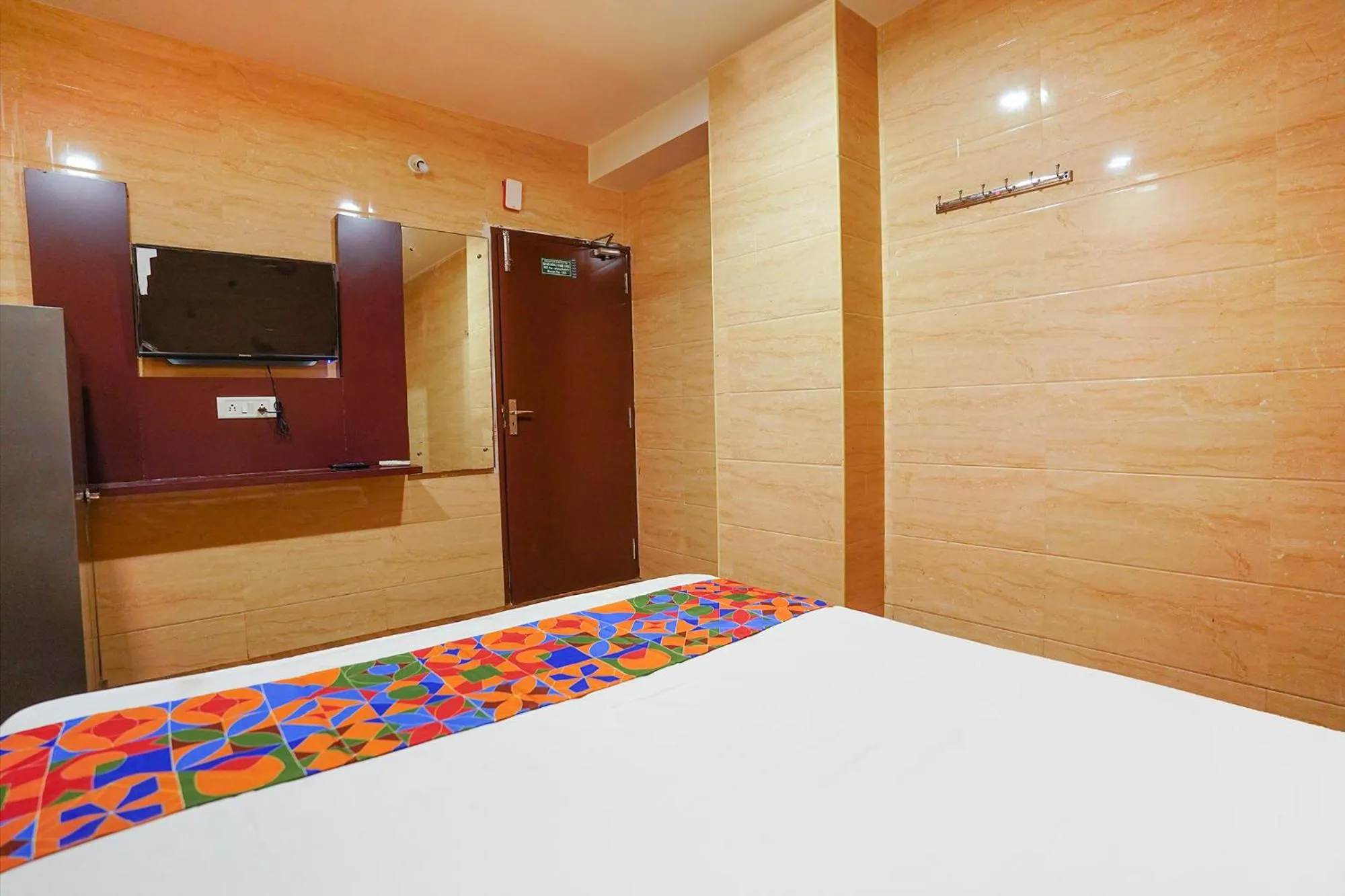 Bed in FabExpress Arunachala Guest House