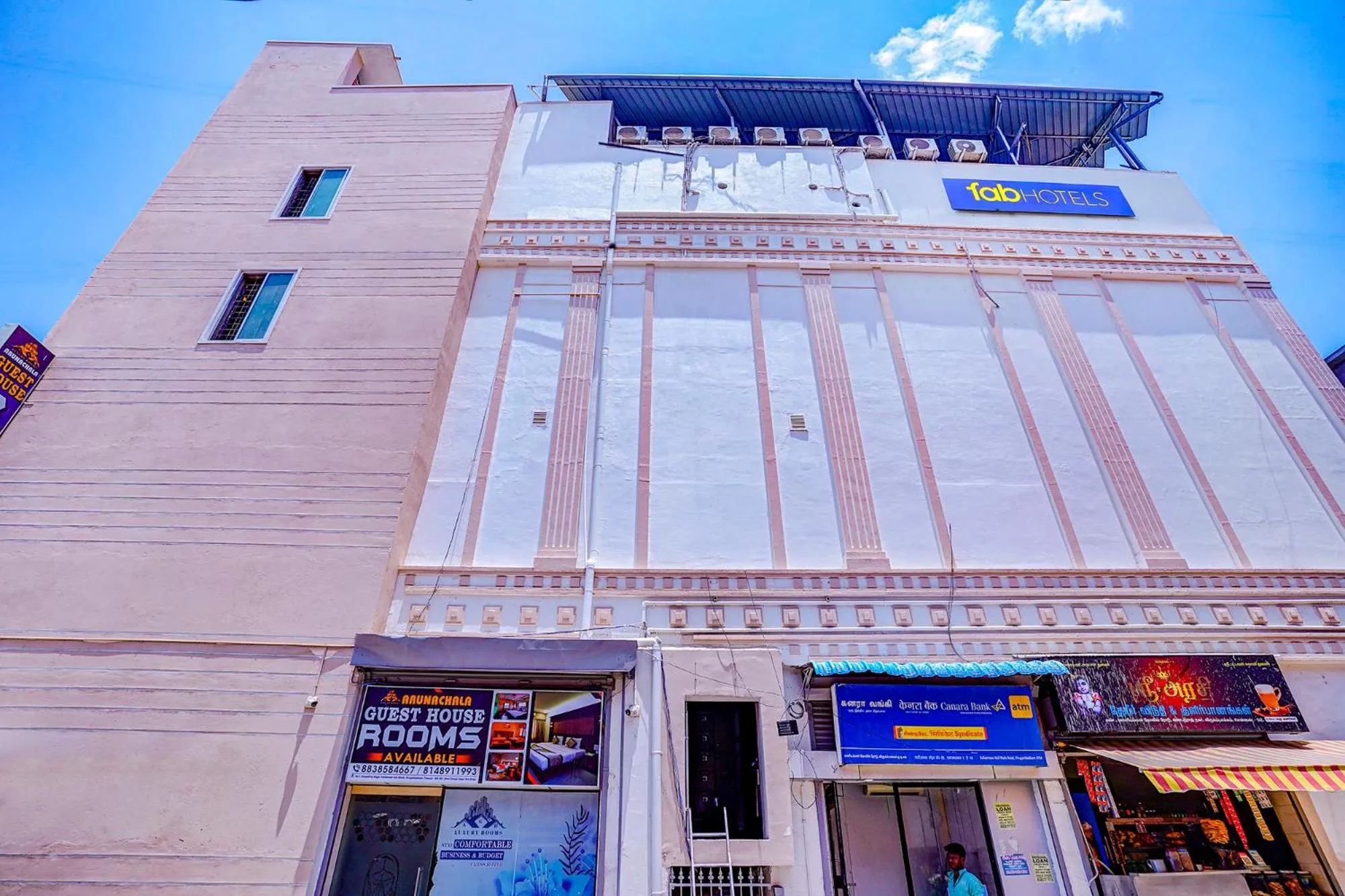 Facade/entrance in FabExpress Arunachala Guest House