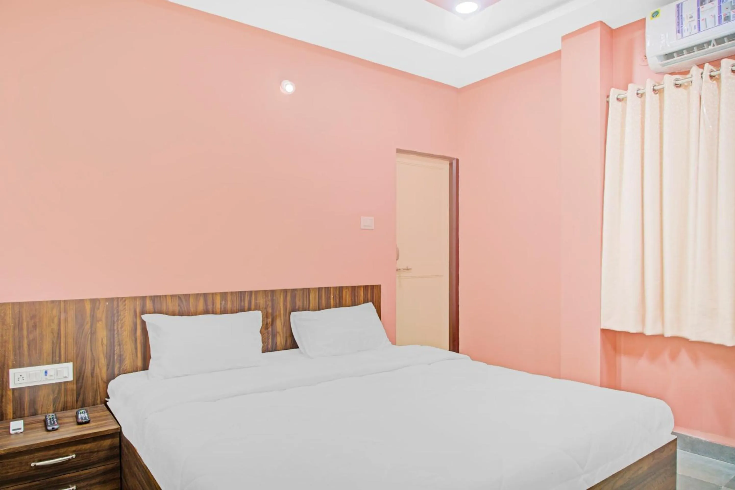 Bedroom in Hotel O Patil