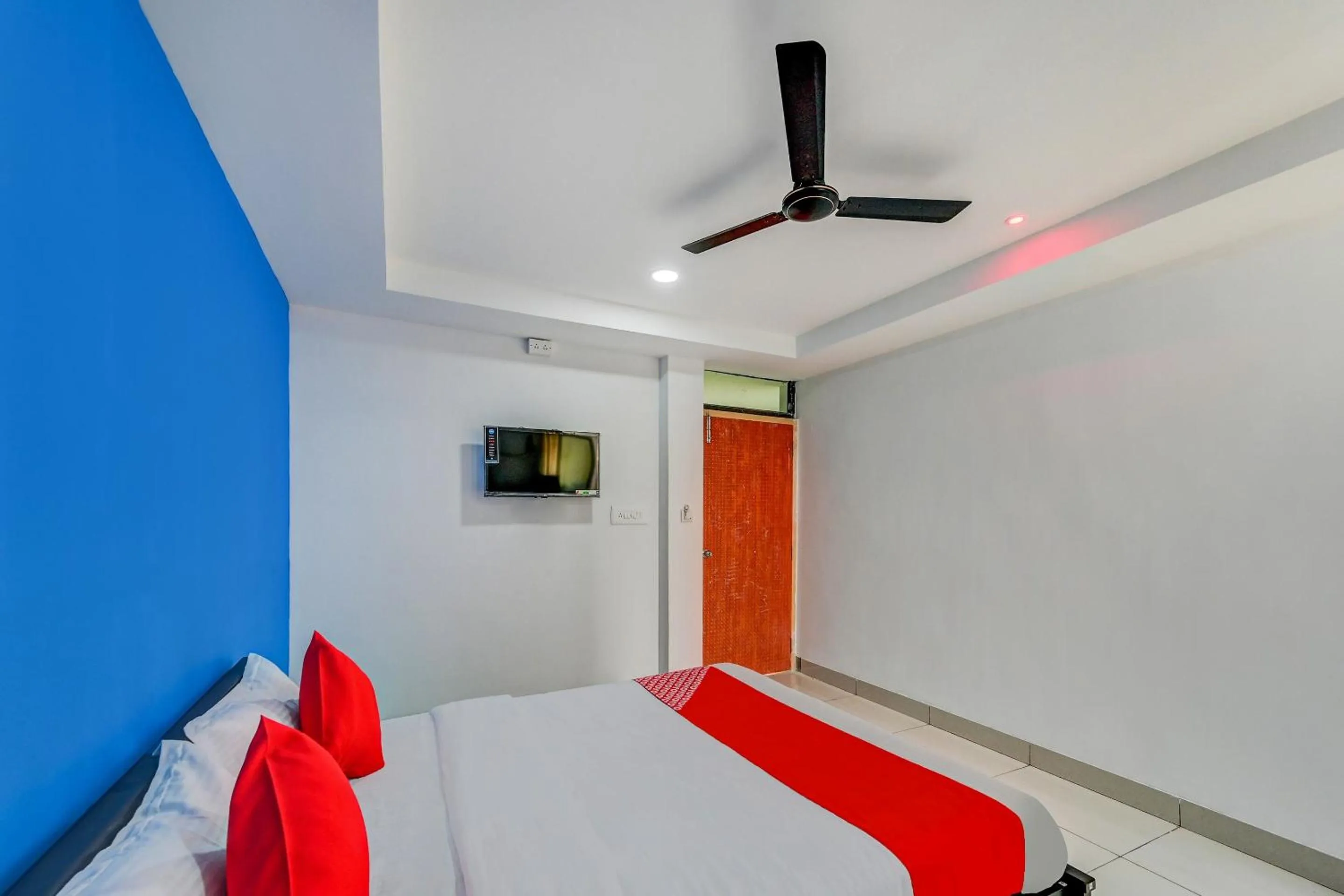 Bedroom, Bed in Hotel O Utrishree