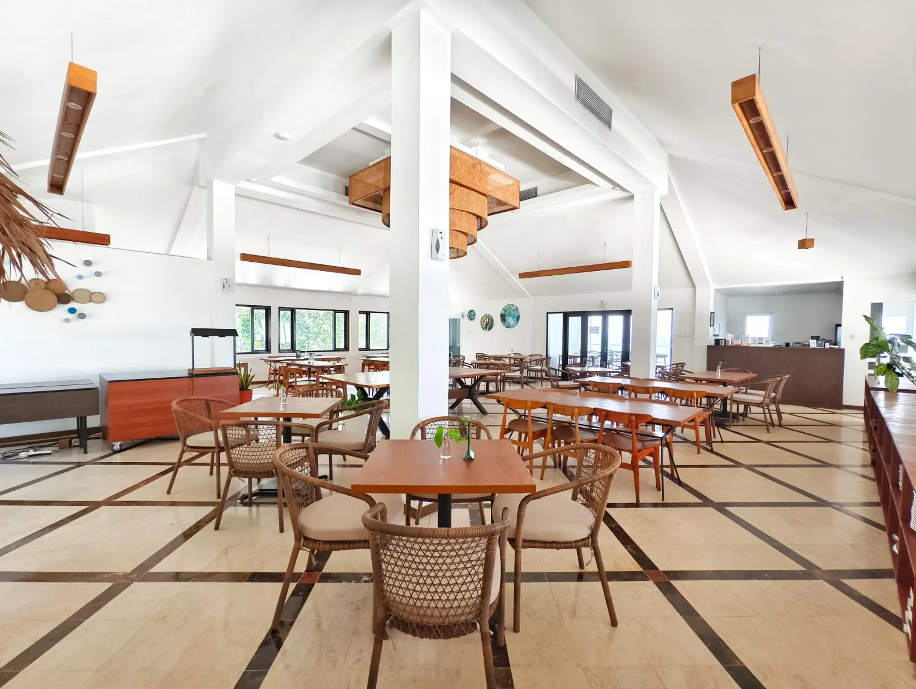 Restaurant/places to eat in The West Cove Hotel Restaurant/places to eat in The West Cove Hotel