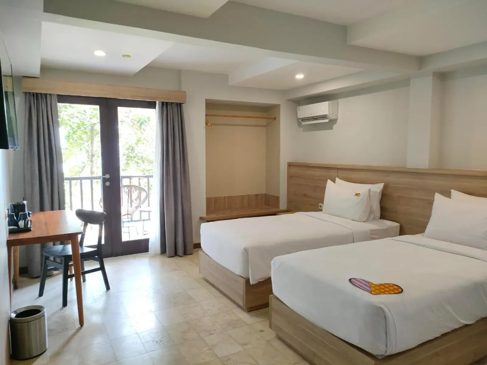 Bedroom, Bed in The West Cove Hotel Bedroom, Bed in The West Cove Hotel