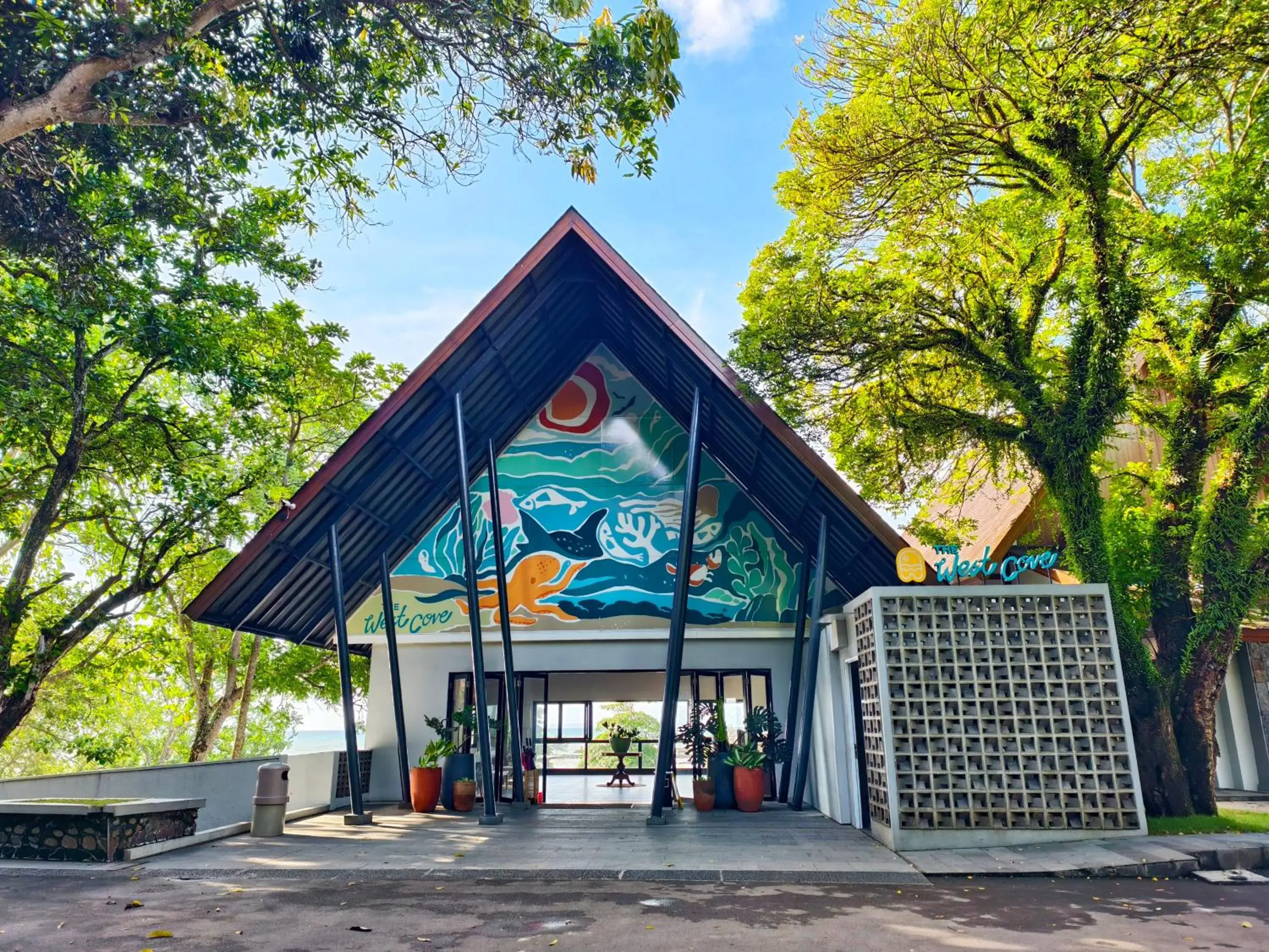 Lobby or reception in The West Cove Hotel Lobby or reception in The West Cove Hotel