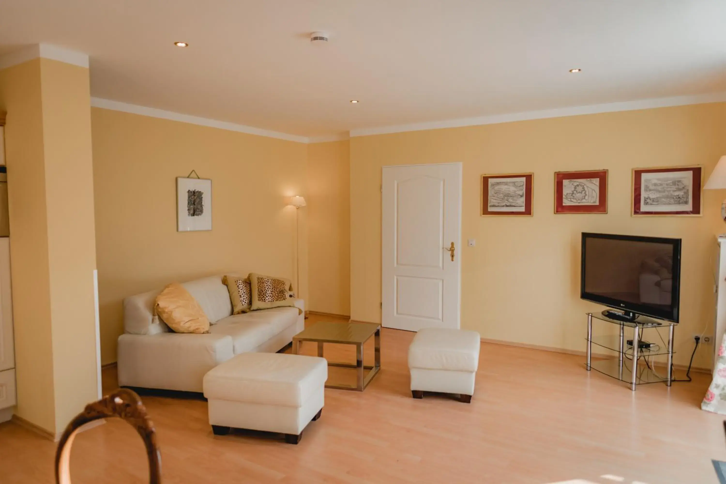 Suite with Balcony - single occupancy in Hotel Stadtresidenz Suite with Balcony - single occupancy in Hotel Stadtresidenz