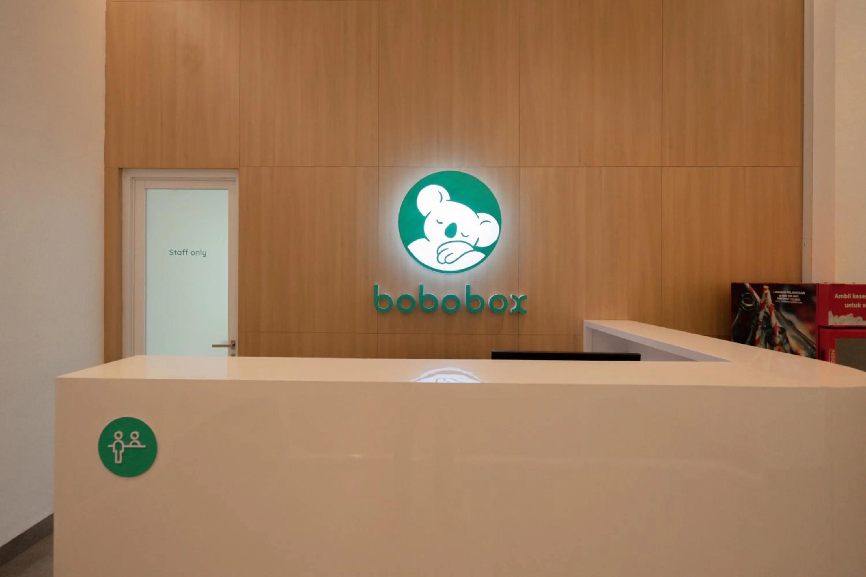 Lobby or reception in Bobopod Alun-Alun, Malang