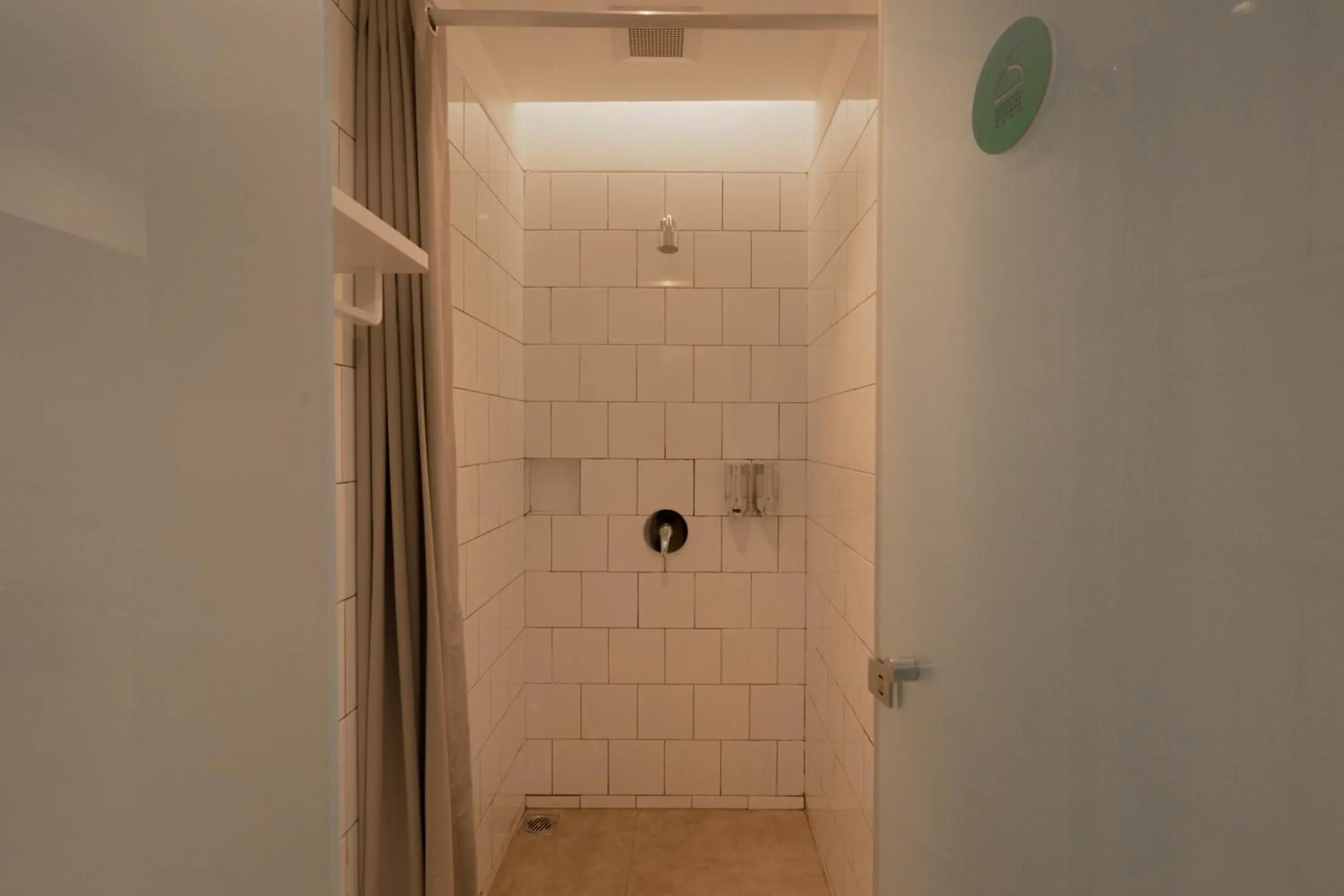 Bathroom in Bobopod Alun-Alun, Malang Bathroom in Bobopod Alun-Alun, Malang