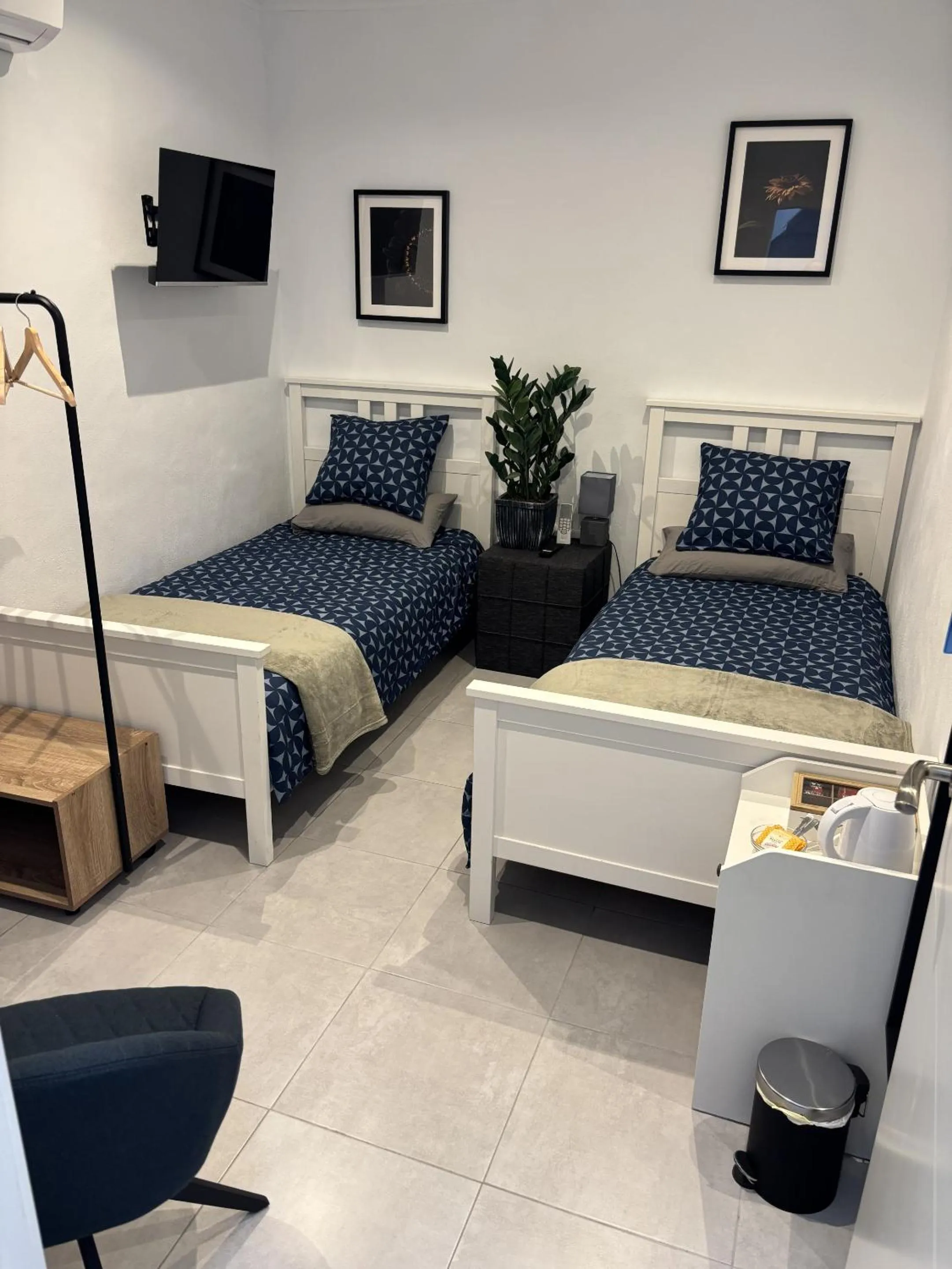 Bathroom, Bed in KiCo