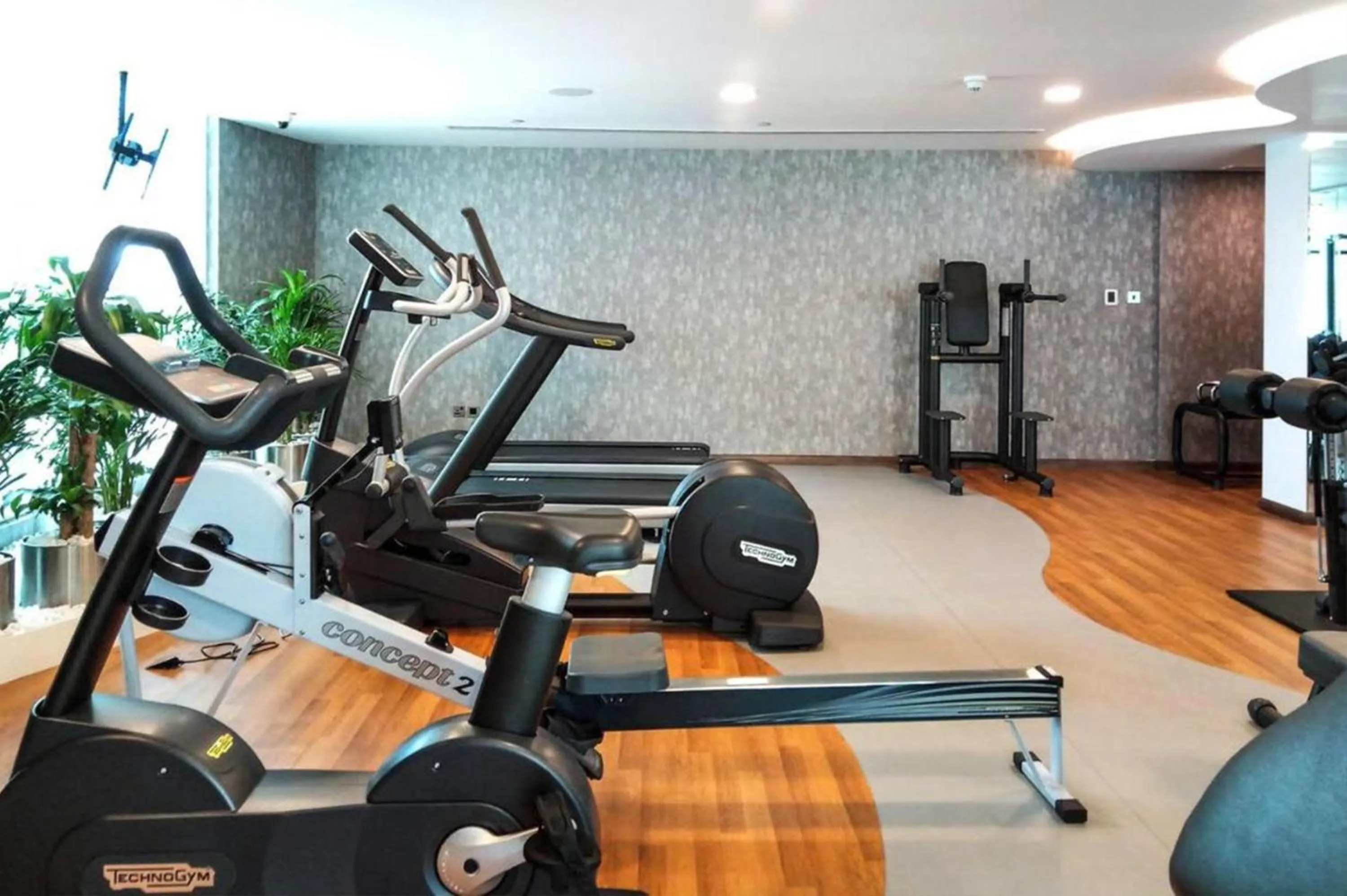 Fitness centre/facilities in Luxury Escapes - New Lake View Studio in JLT - near Metro