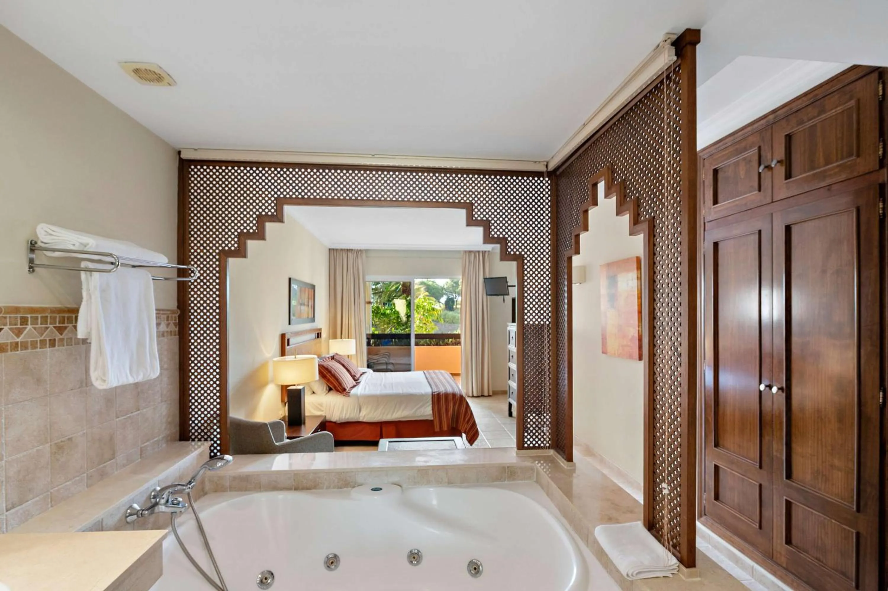 Photo of the whole room in Wyndham Grand Costa del Sol