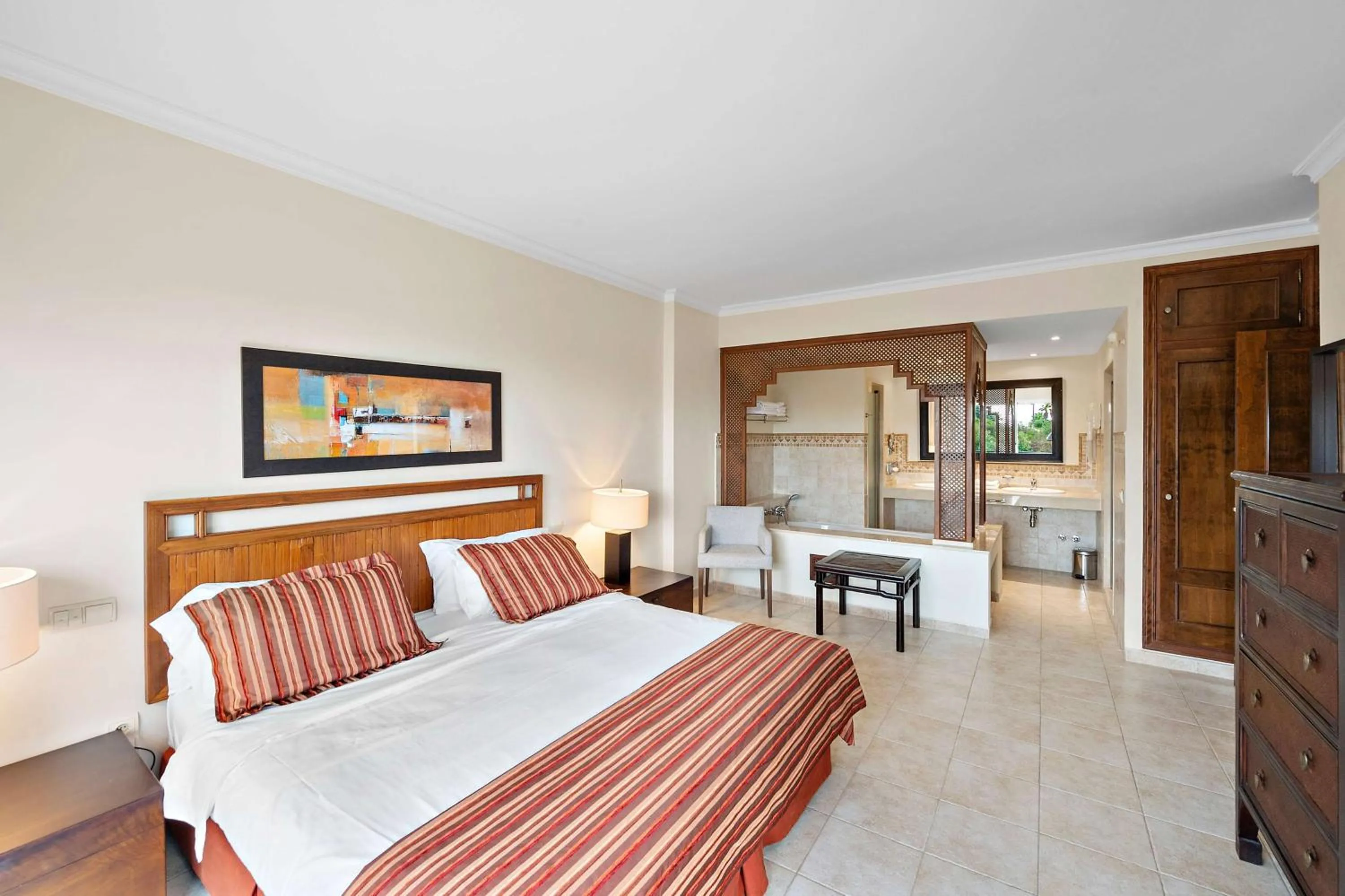 Photo of the whole room, Bed in Wyndham Grand Costa del Sol
