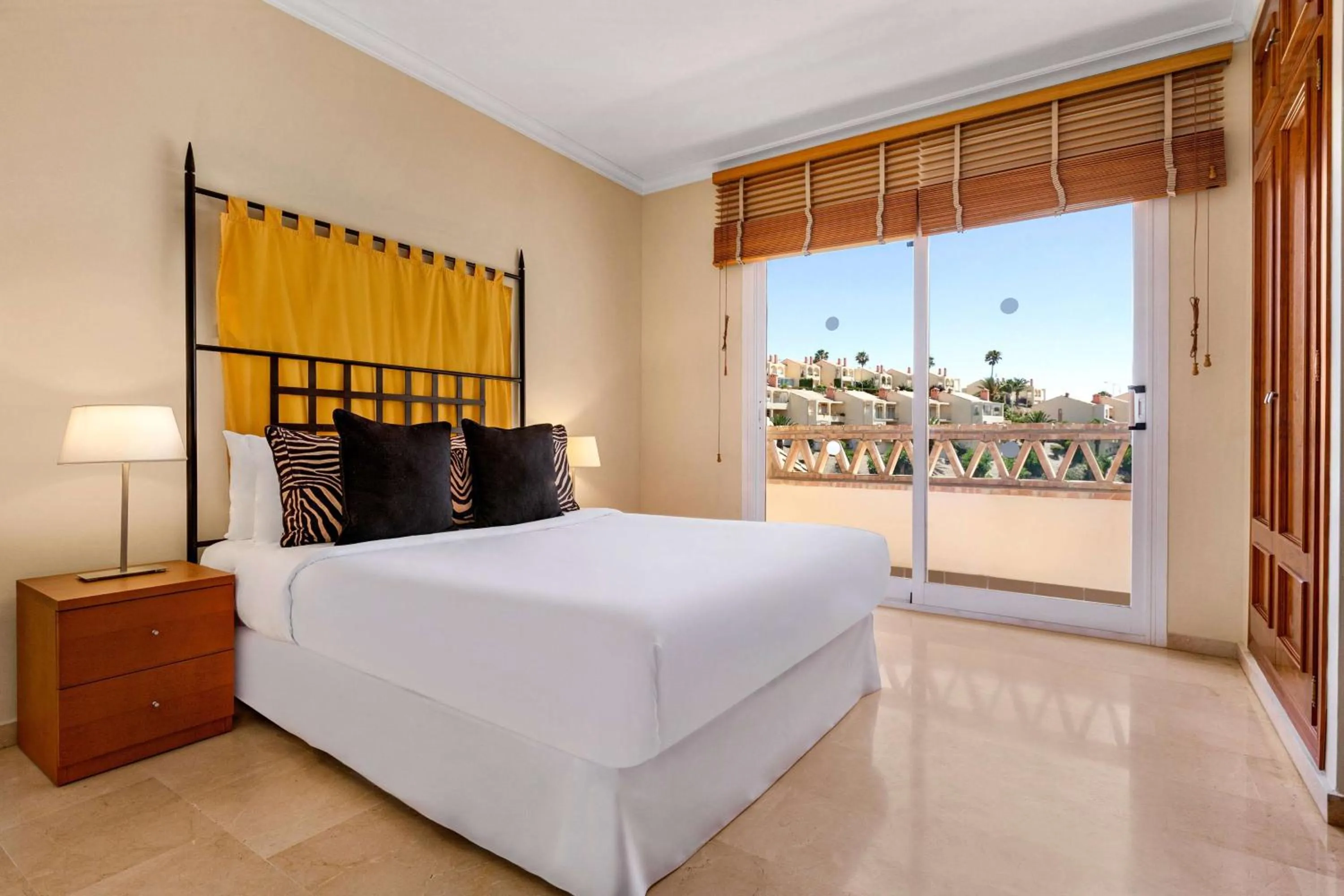 Photo of the whole room, Bed in Wyndham Grand Costa del Sol