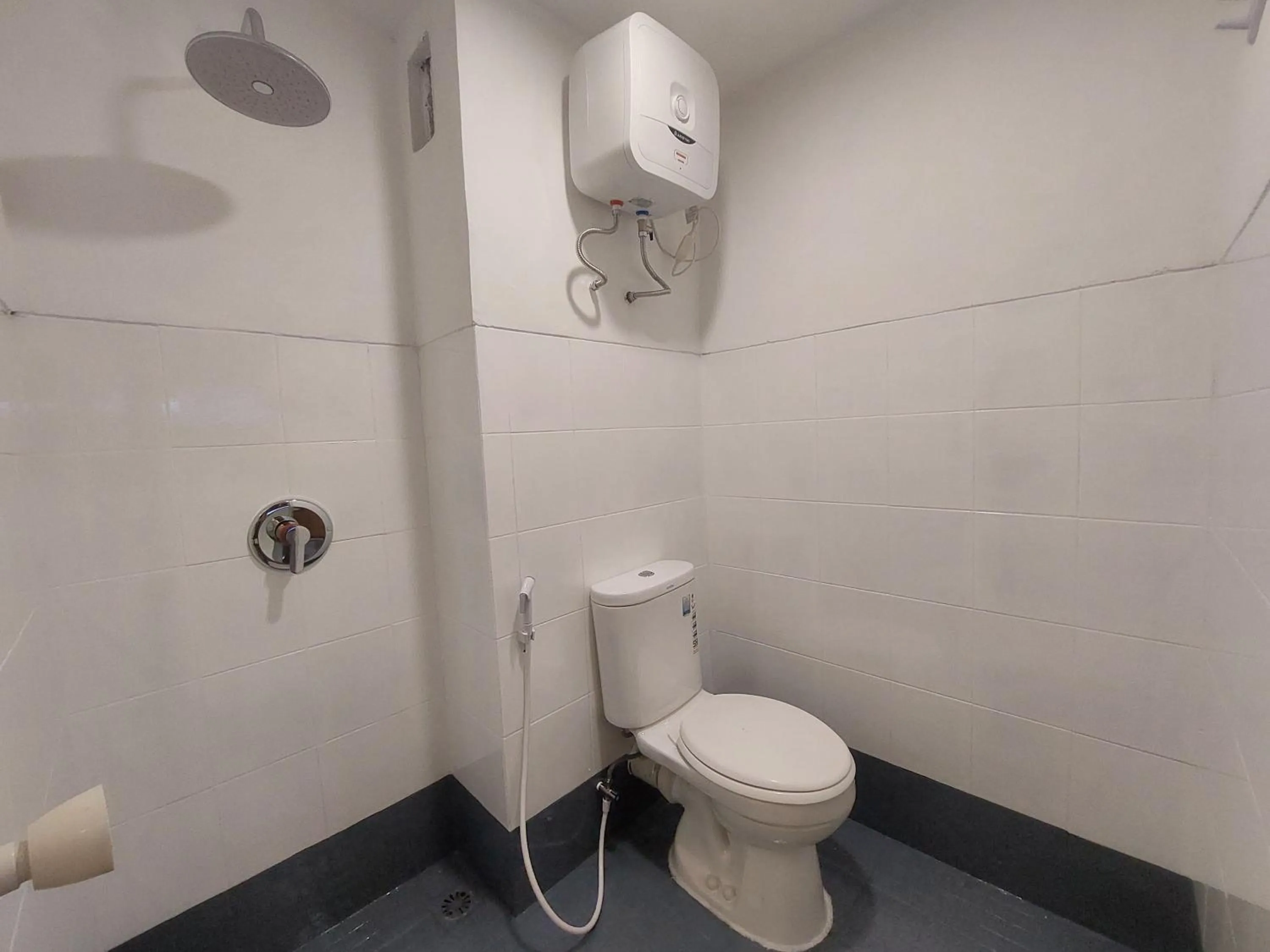 Bathroom in Emerald Apartel