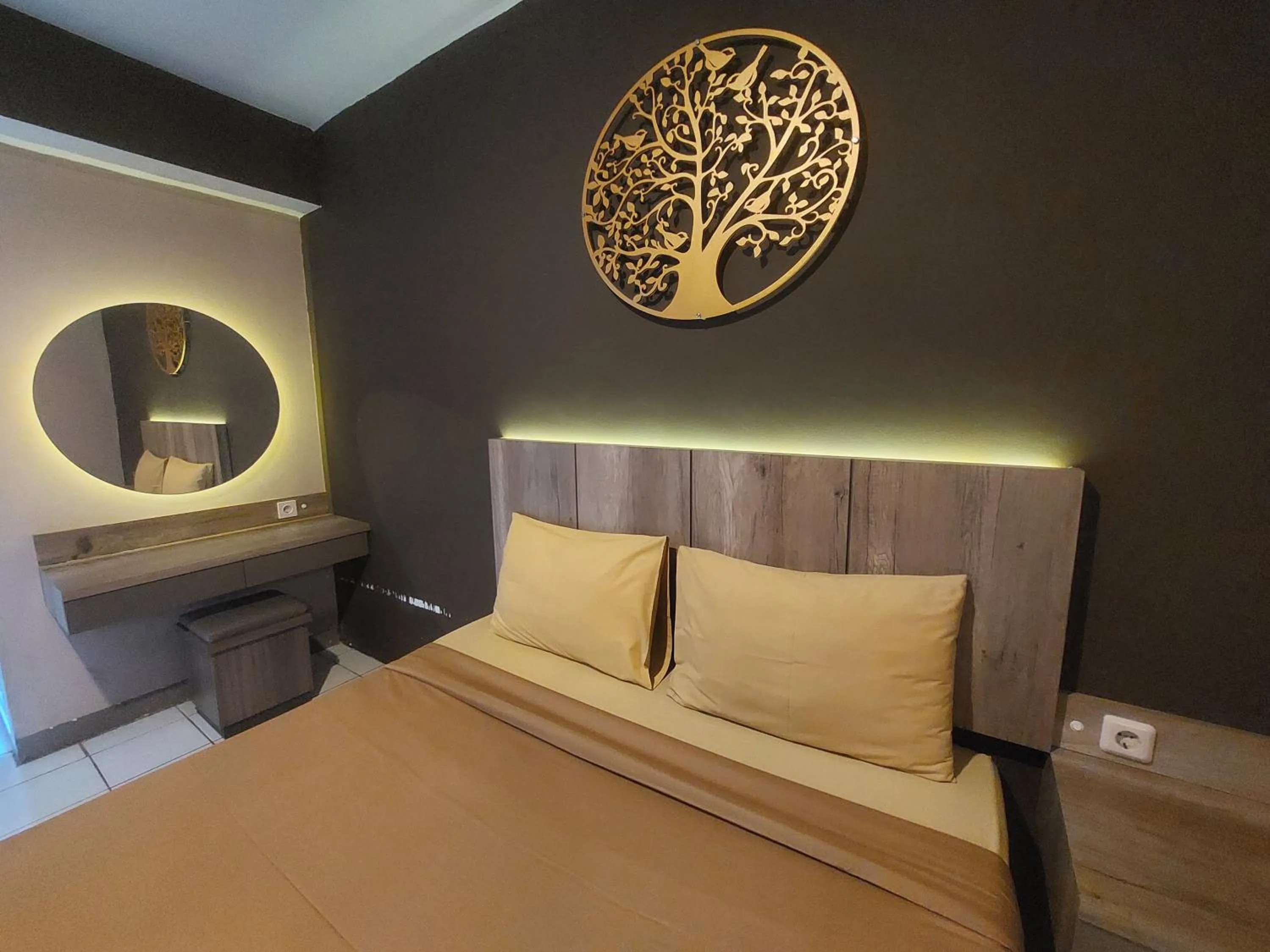 Bed in Emerald Apartel