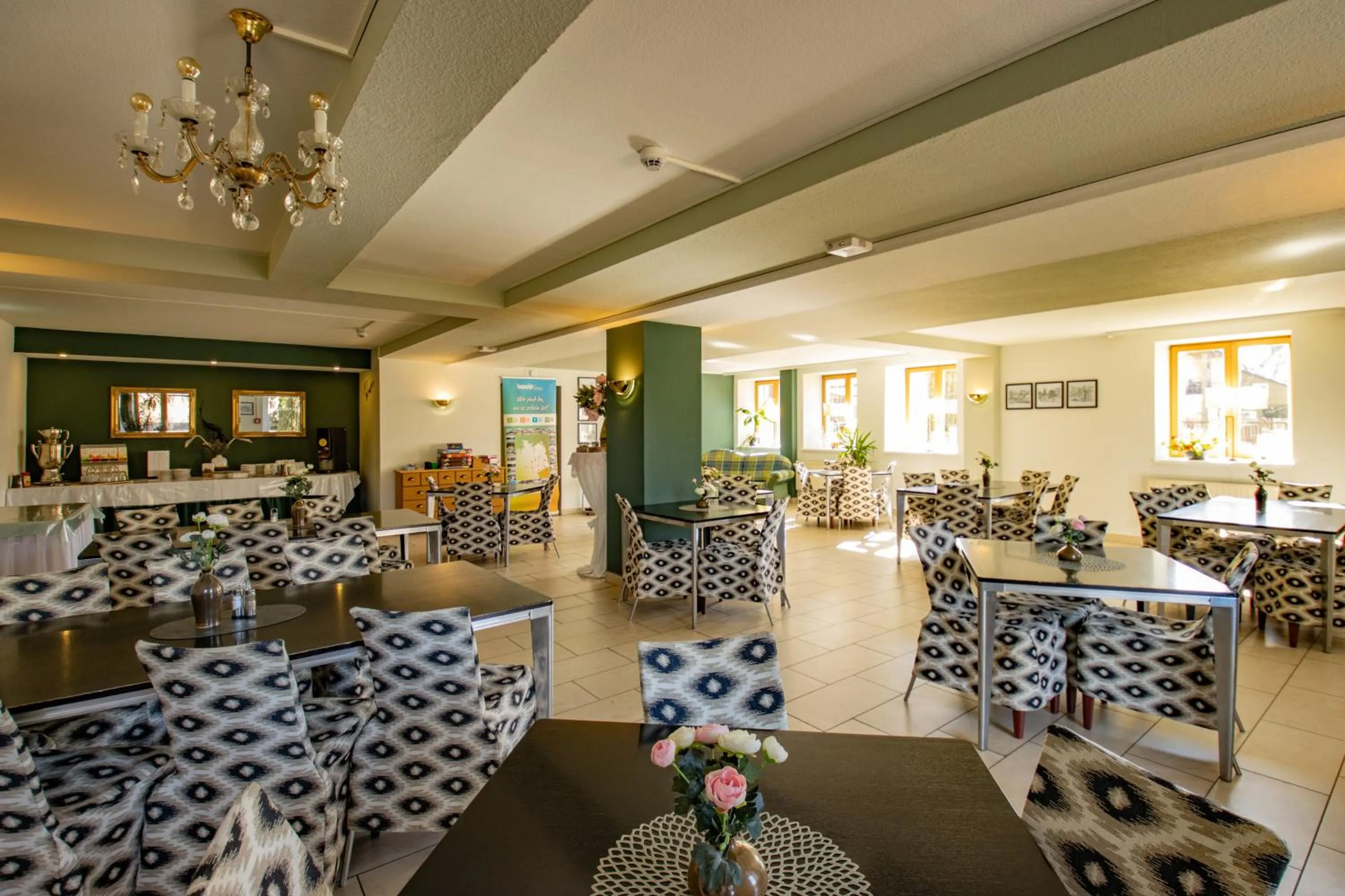 Restaurant/places to eat in Erzgebirgshotel Freiberger Höhe