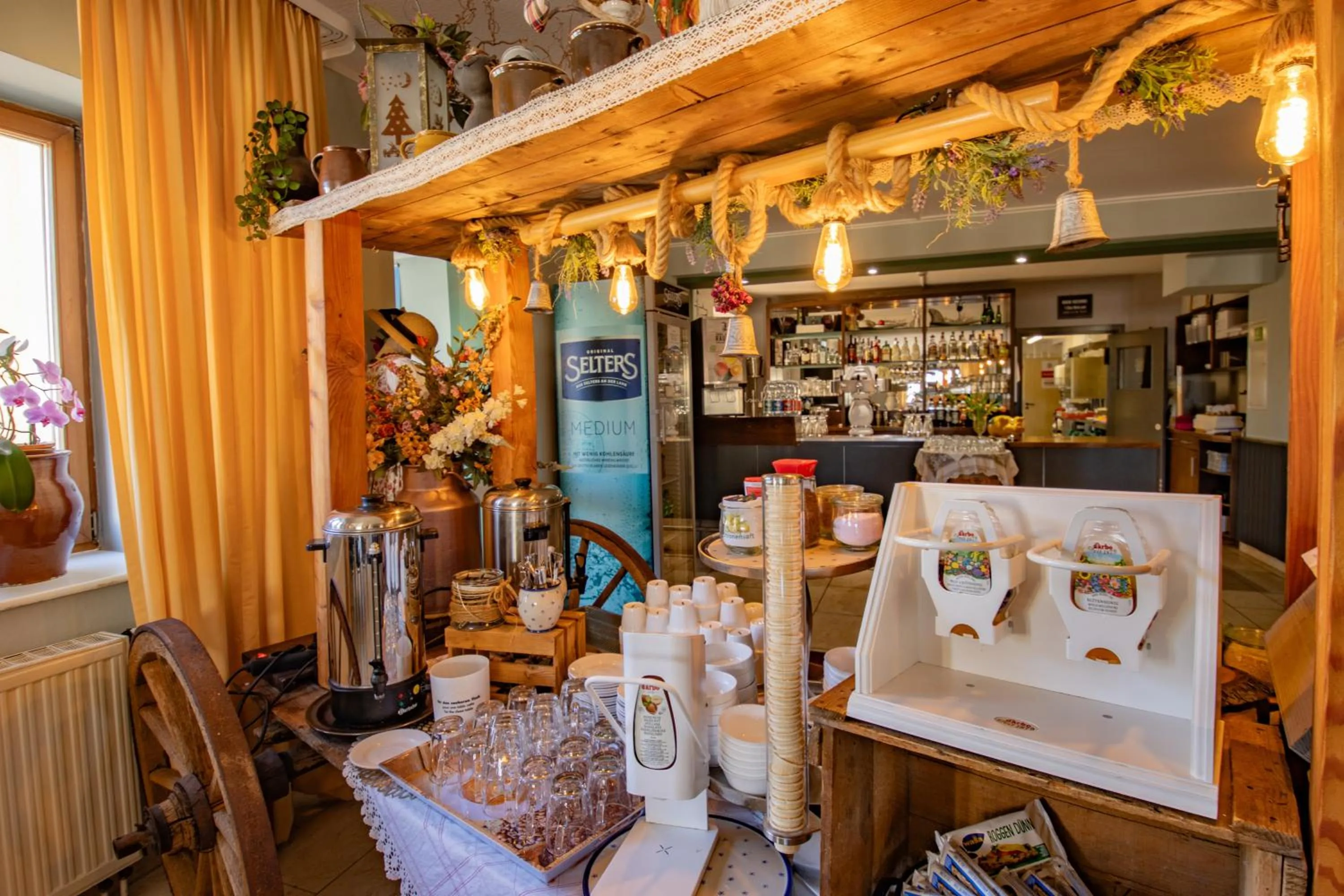 Restaurant/places to eat in Erzgebirgshotel Freiberger Höhe