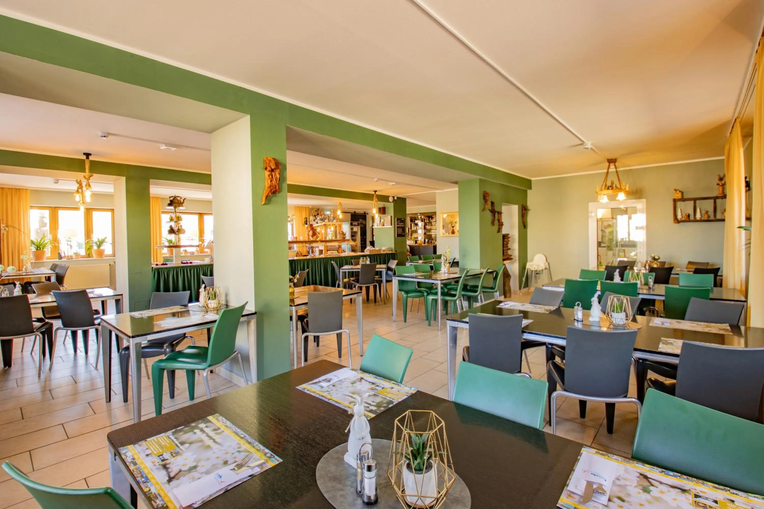 Restaurant/places to eat in Erzgebirgshotel Freiberger Höhe