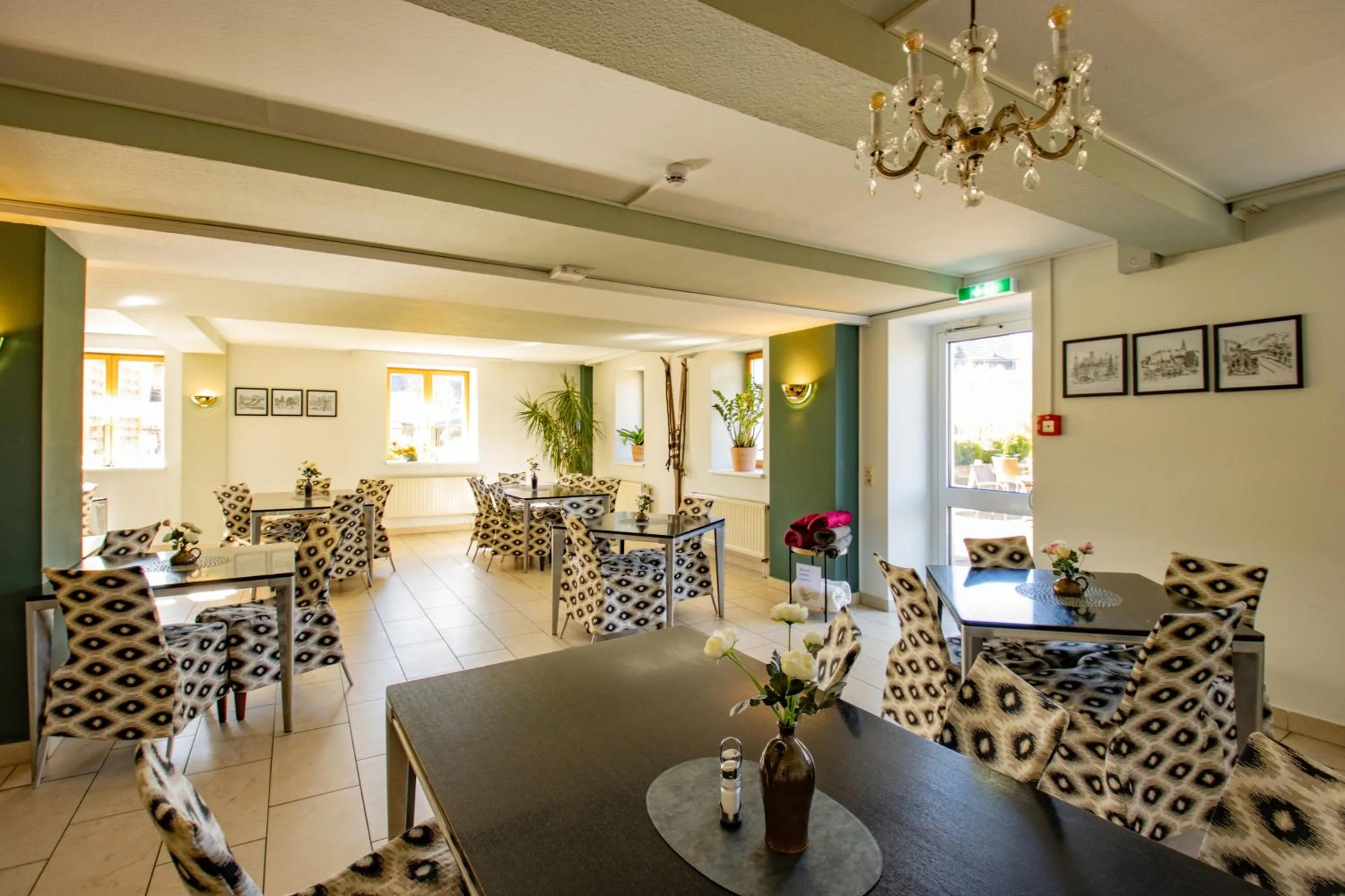 Restaurant/places to eat in Erzgebirgshotel Freiberger Höhe