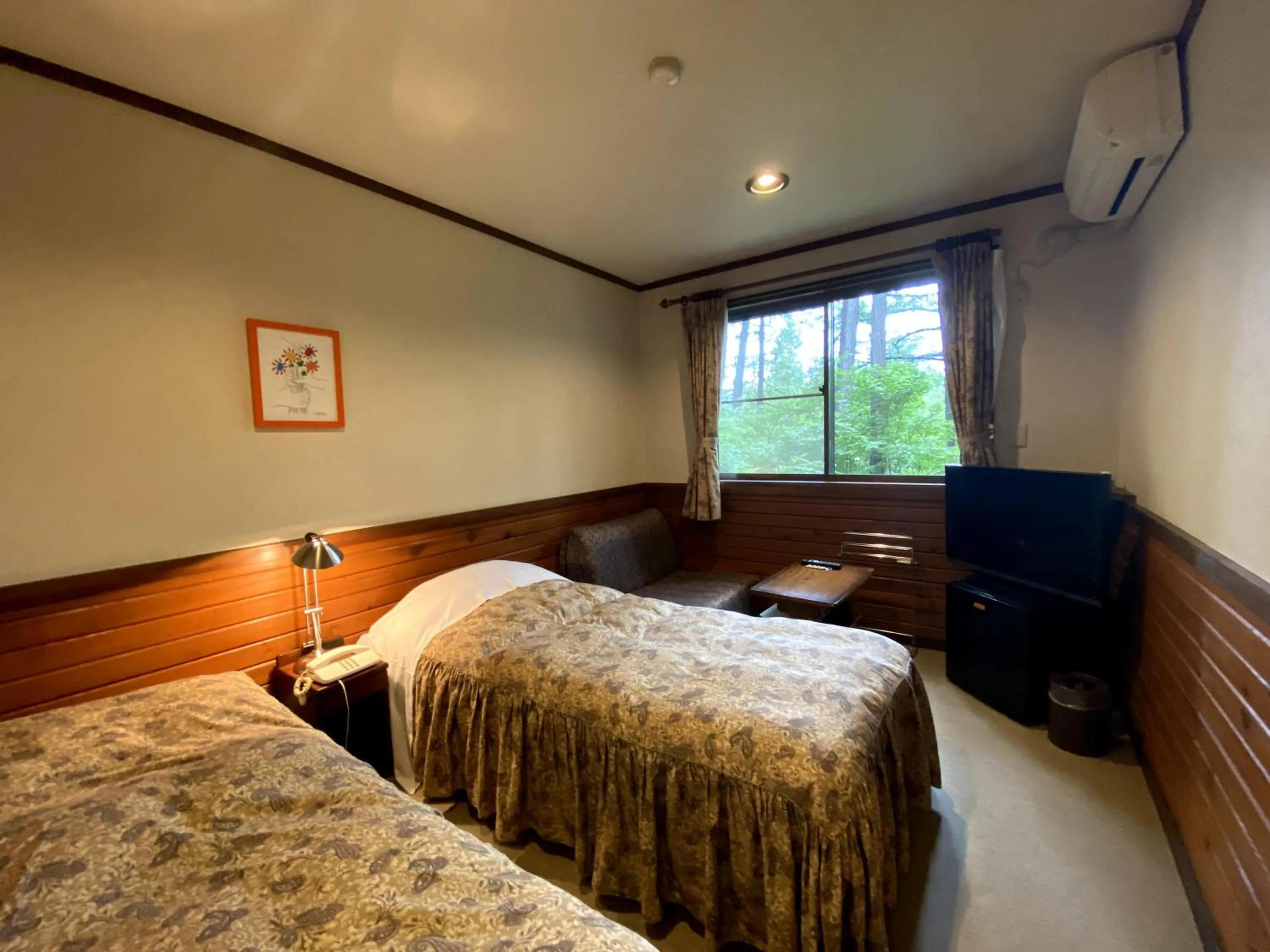Photo of the whole room, Bed in Petit Hotel Kazekozou