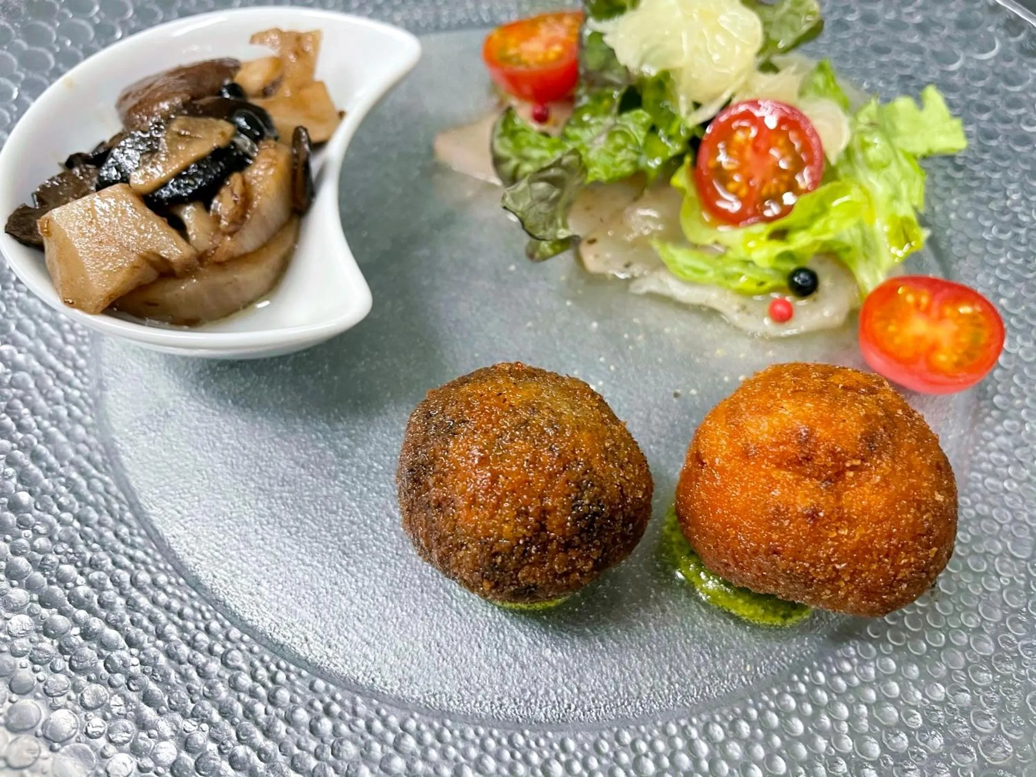 Food and drinks in Petit Hotel Kazekozou