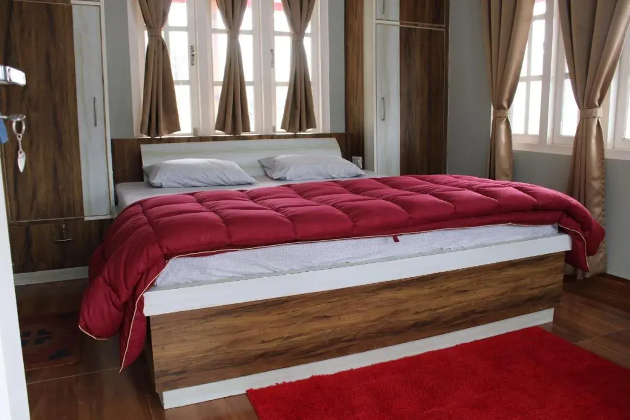 Double Room with Mountain View - single occupancy in Ditya's House Double Room with Mountain View - single occupancy in Ditya's House