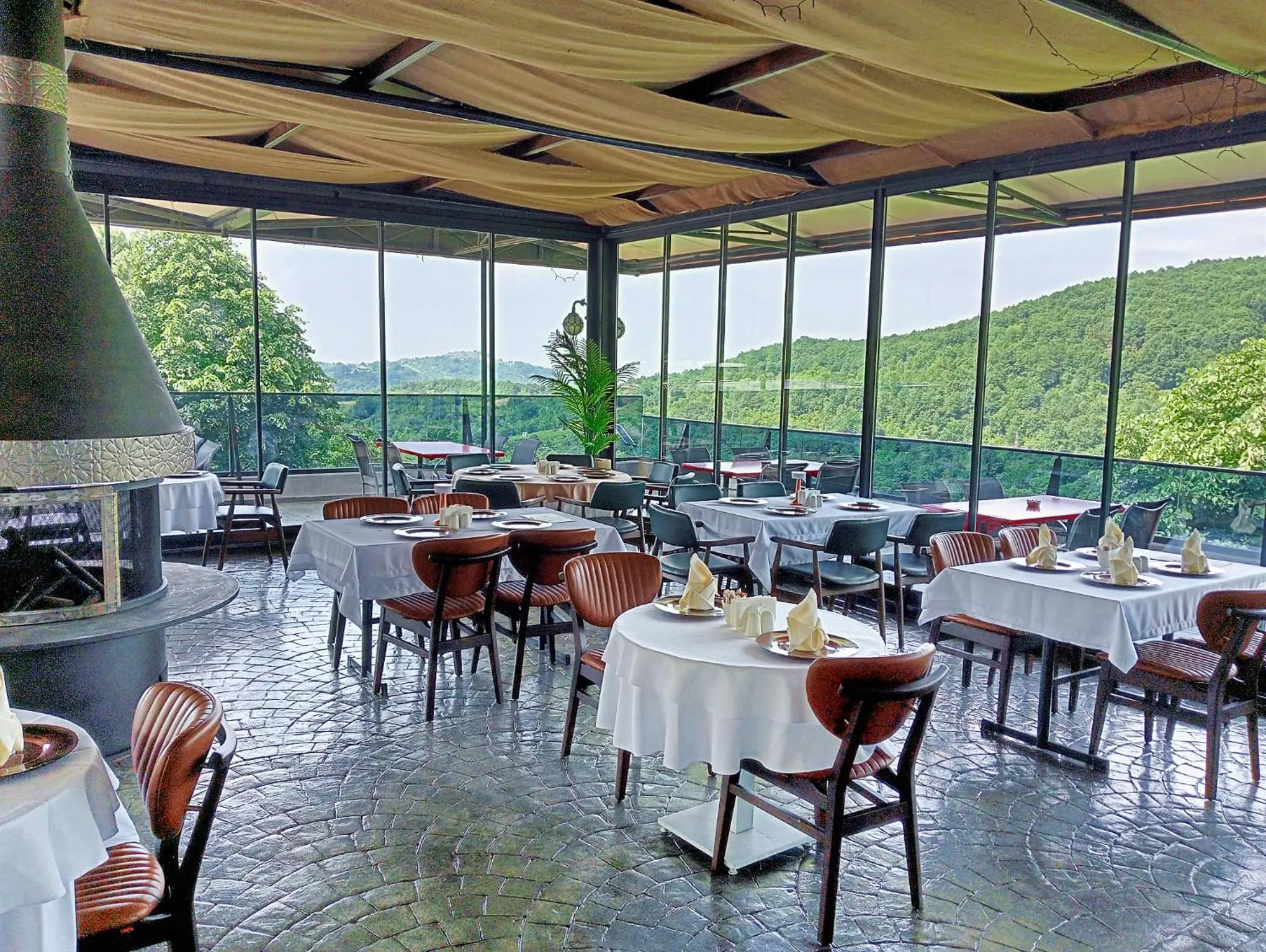 Restaurant/places to eat in Vela Verde Hotel & SPA