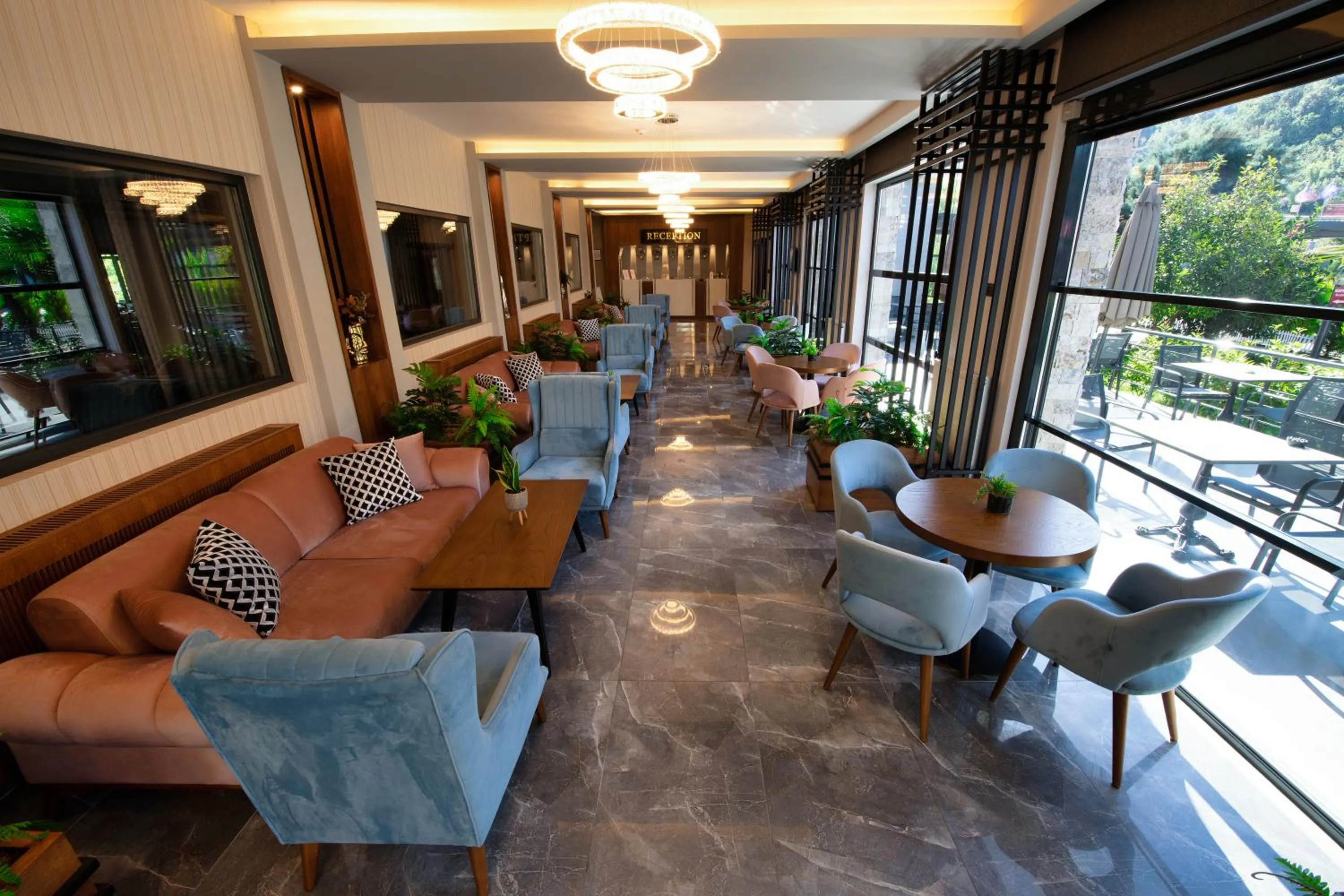 Lobby or reception in Vela Verde Hotel & SPA