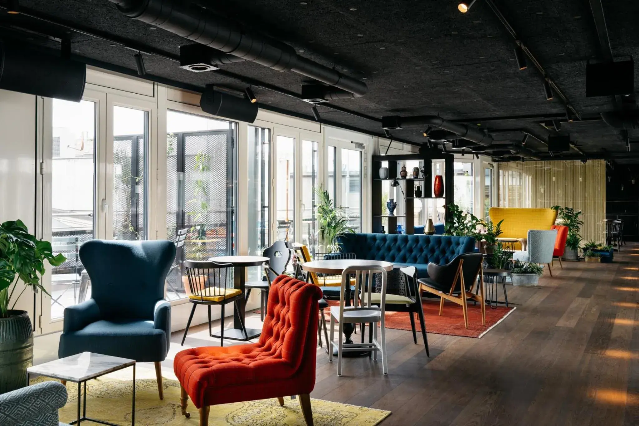 Lounge or bar in Ruby Claire Hotel Geneva Lounge or bar in Ruby Claire Hotel Geneva