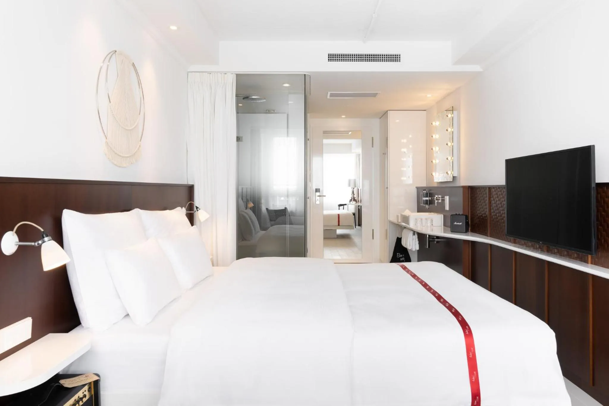 Photo of the whole room, Bed in Ruby Claire Hotel Geneva