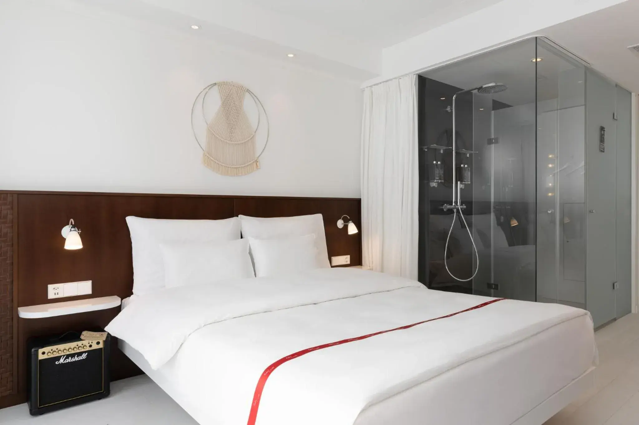 Photo of the whole room, Bed in Ruby Claire Hotel Geneva Photo of the whole room, Bed in Ruby Claire Hotel Geneva