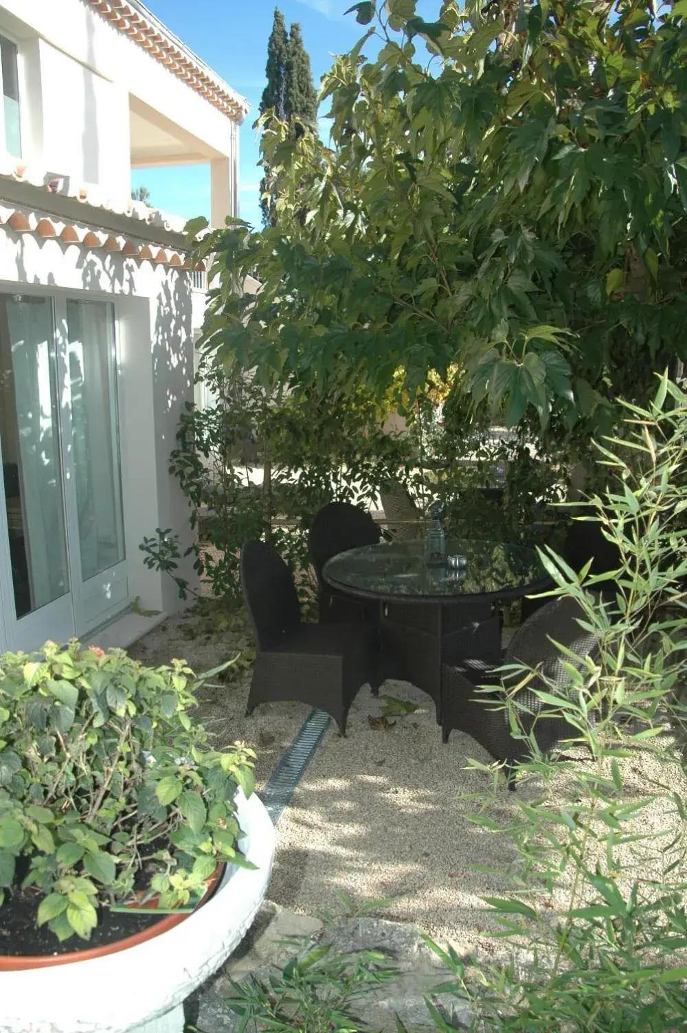 Deluxe Double Room in Mas des Carassins Deluxe Double Room in Mas des Carassins