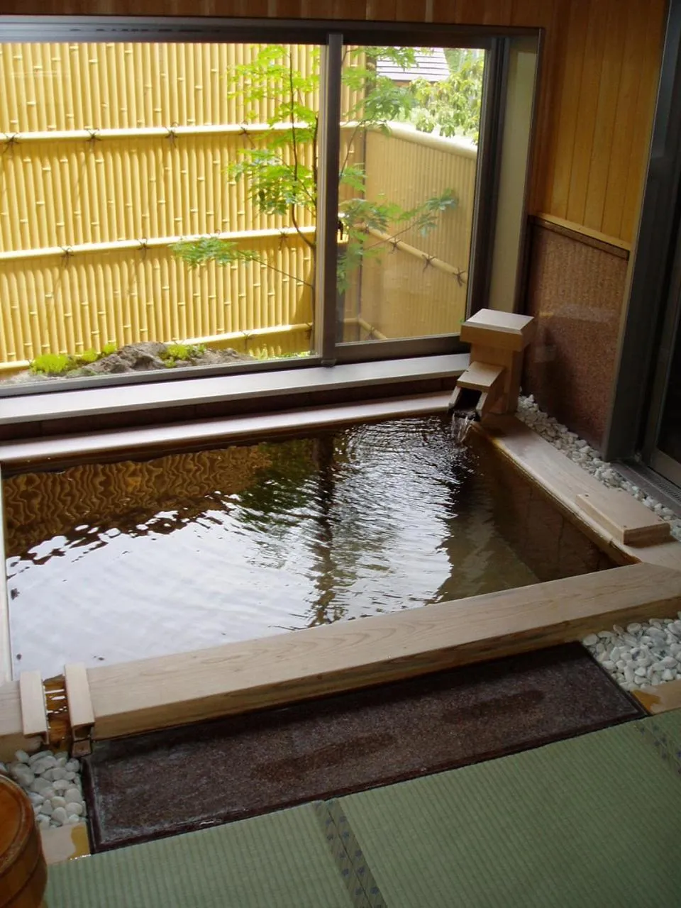 Hot Spring Bath in Keiryuso Siorie