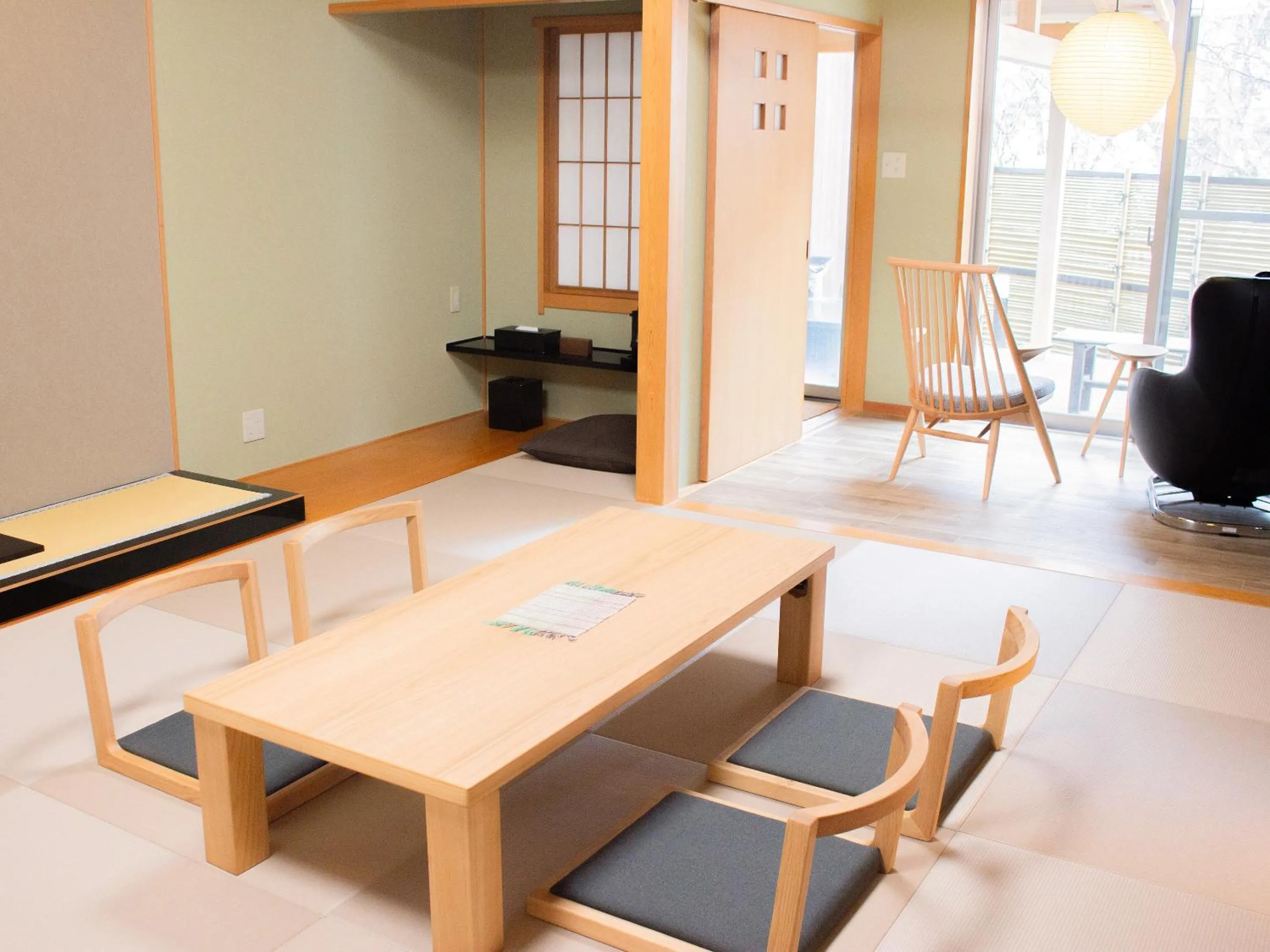 Photo of the whole room in Keiryuso Siorie